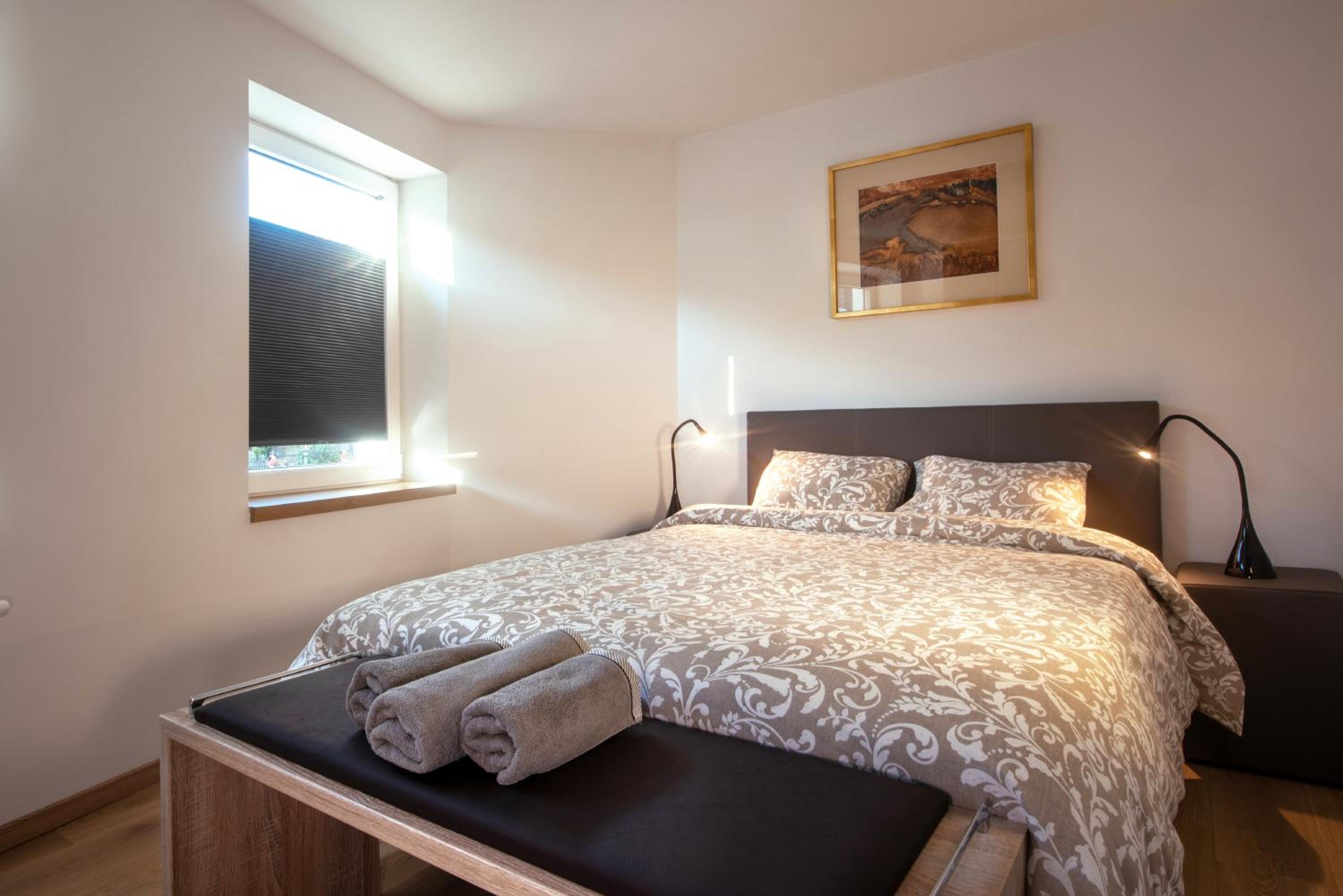 Two-Bedroom Apartment - Photo 8