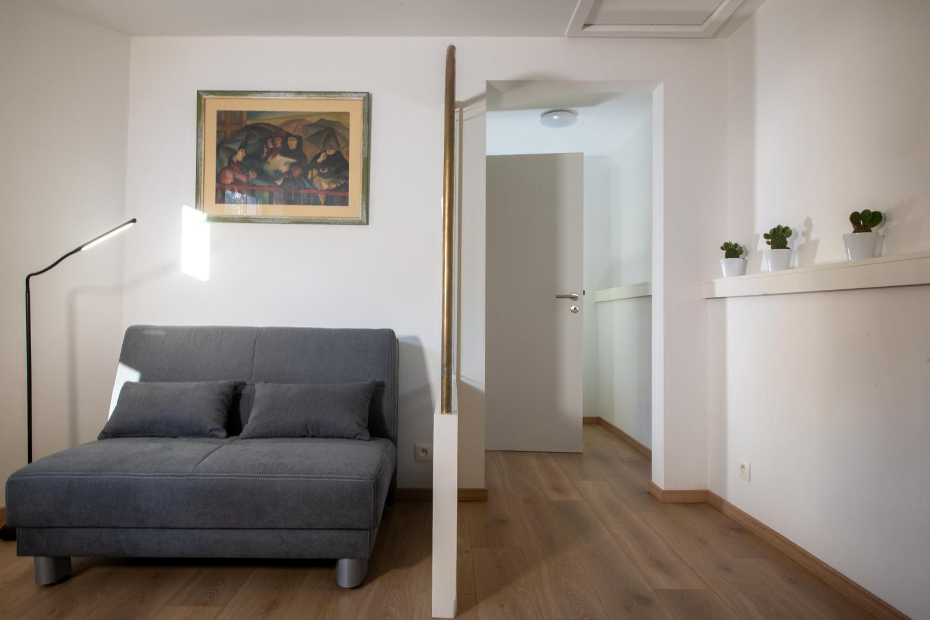Two-Bedroom Apartment - Photo 9