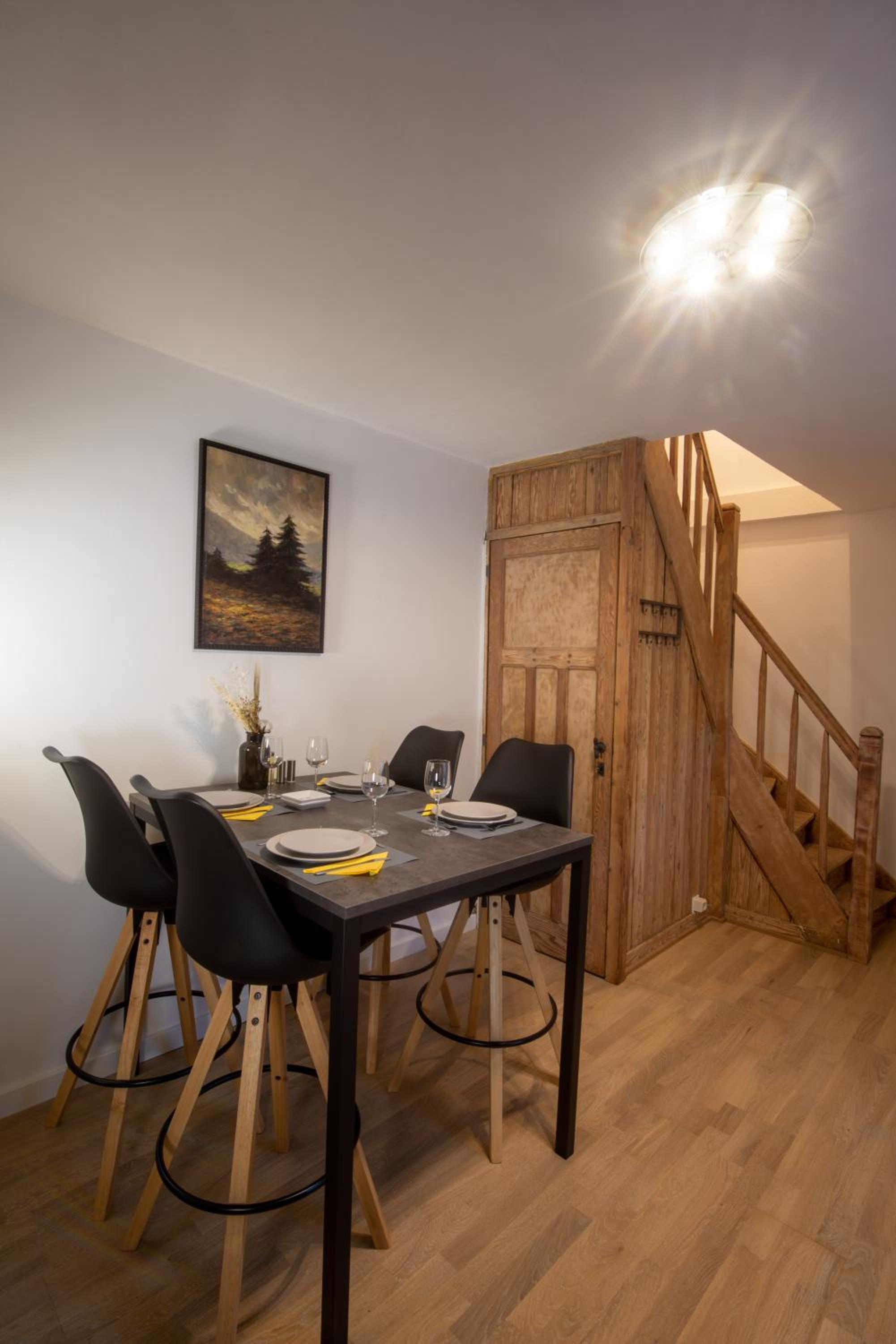 Two-Bedroom Apartment - Photo 11