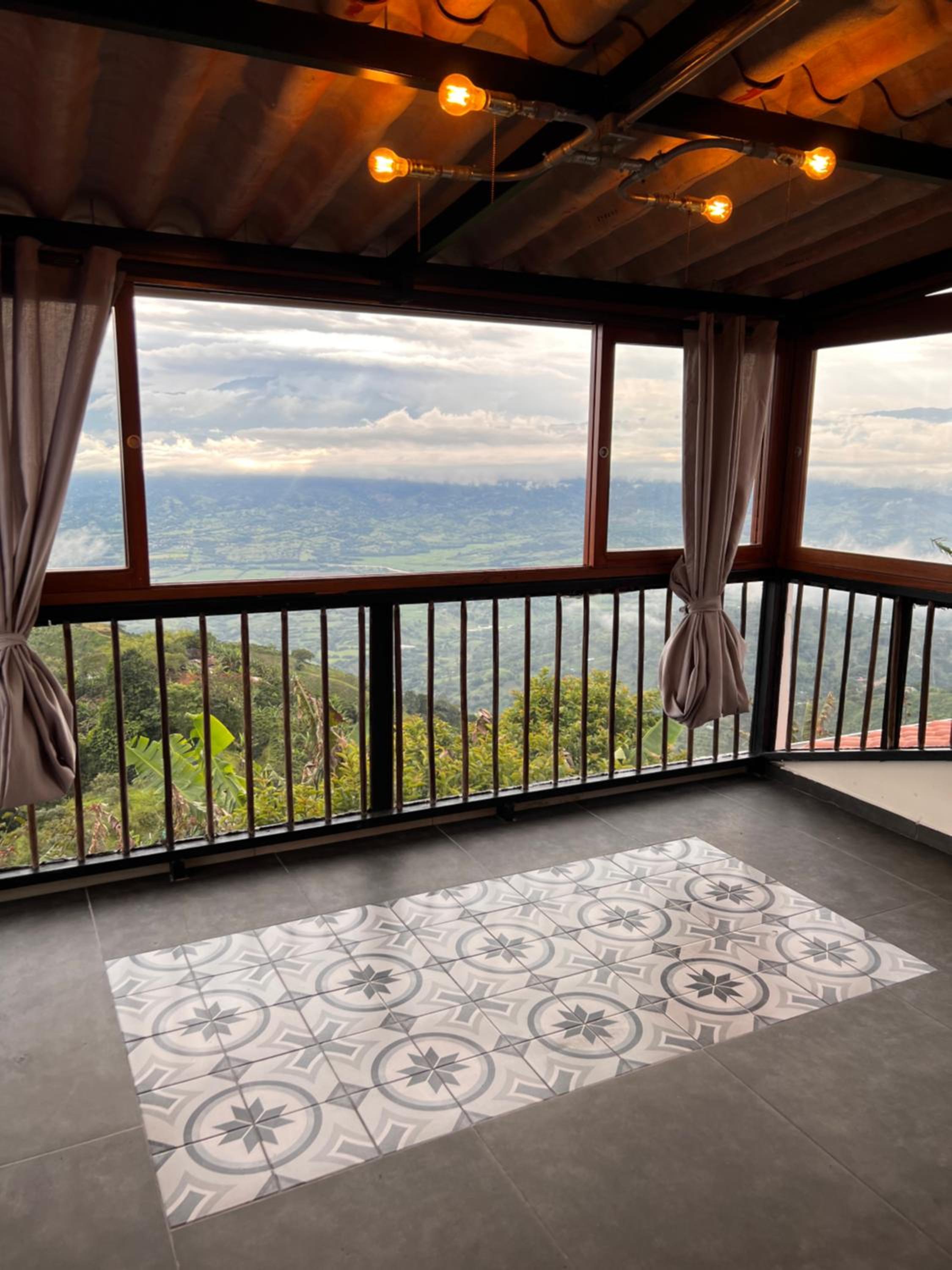 Superior Double or Twin Room with Mountain View photo 1