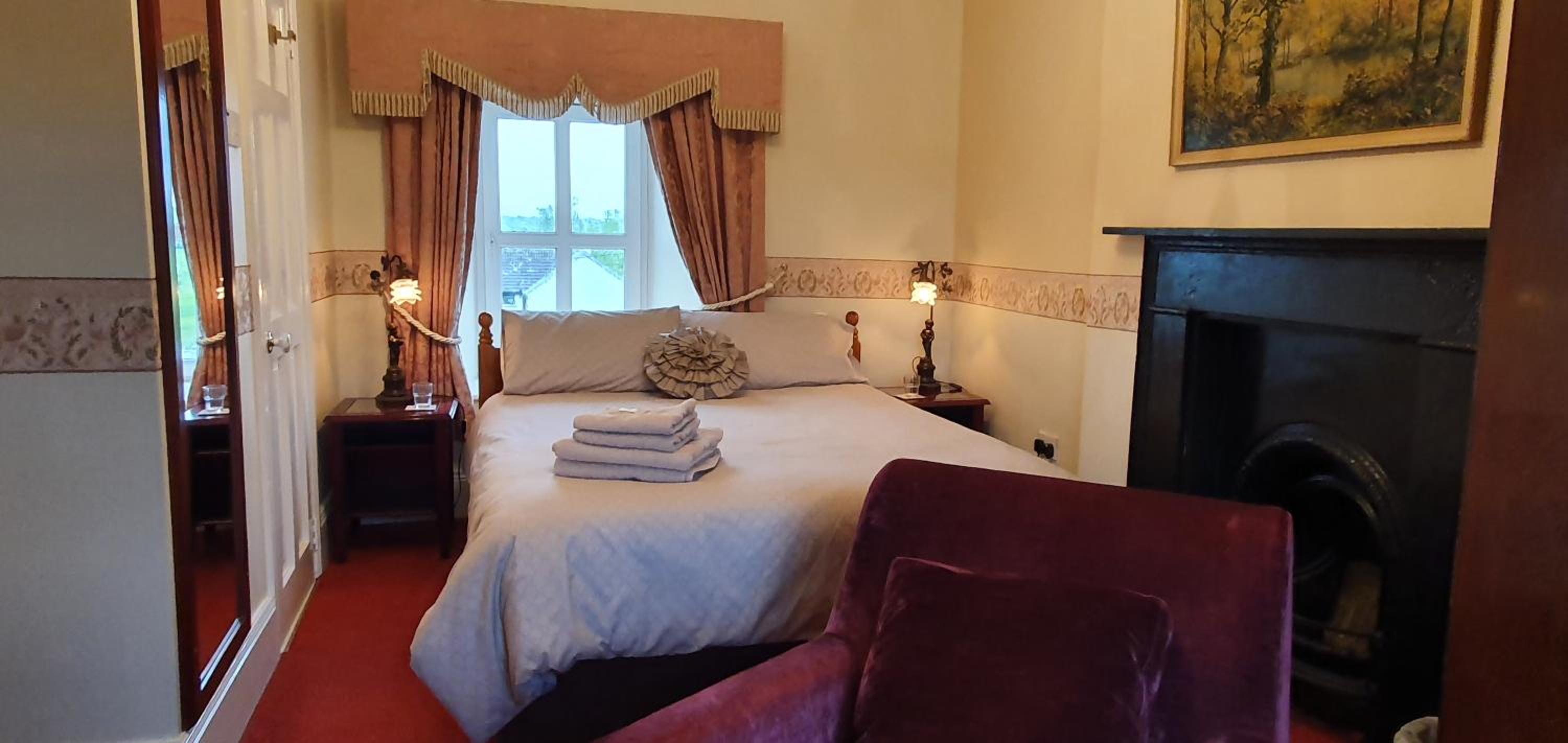Double Room - Photo 5