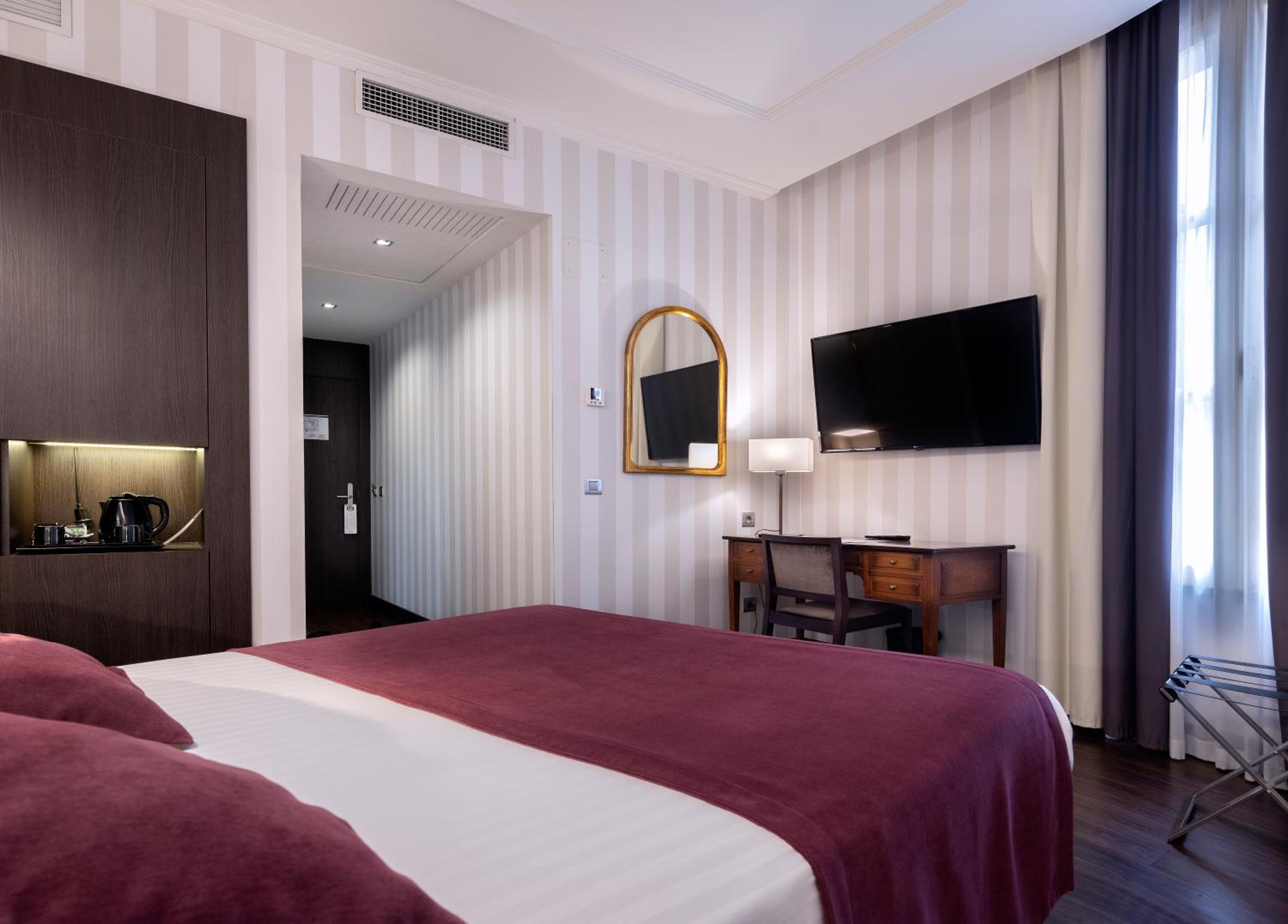 Economy Double Room photo 2