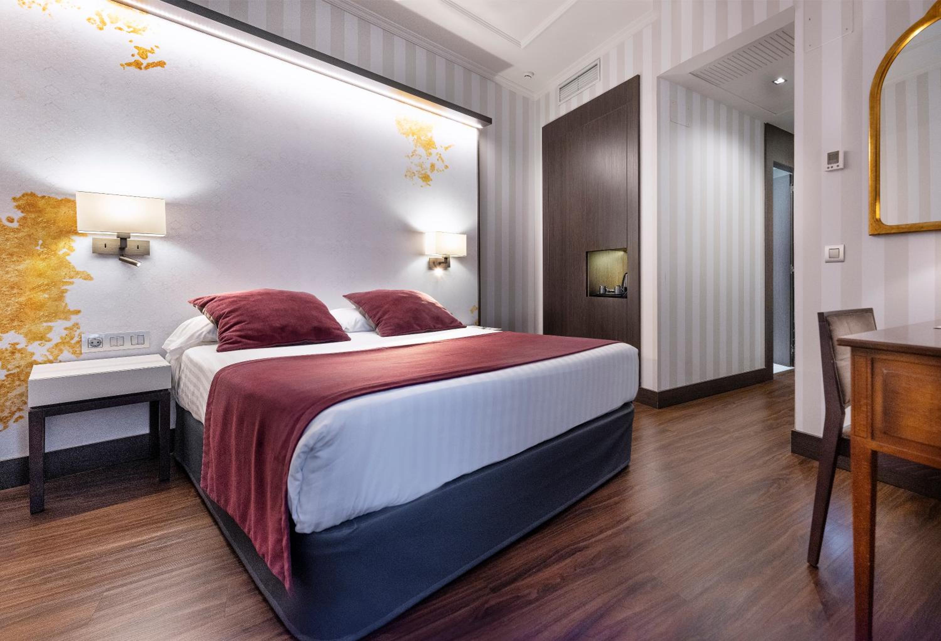 Economy Double Room photo 3