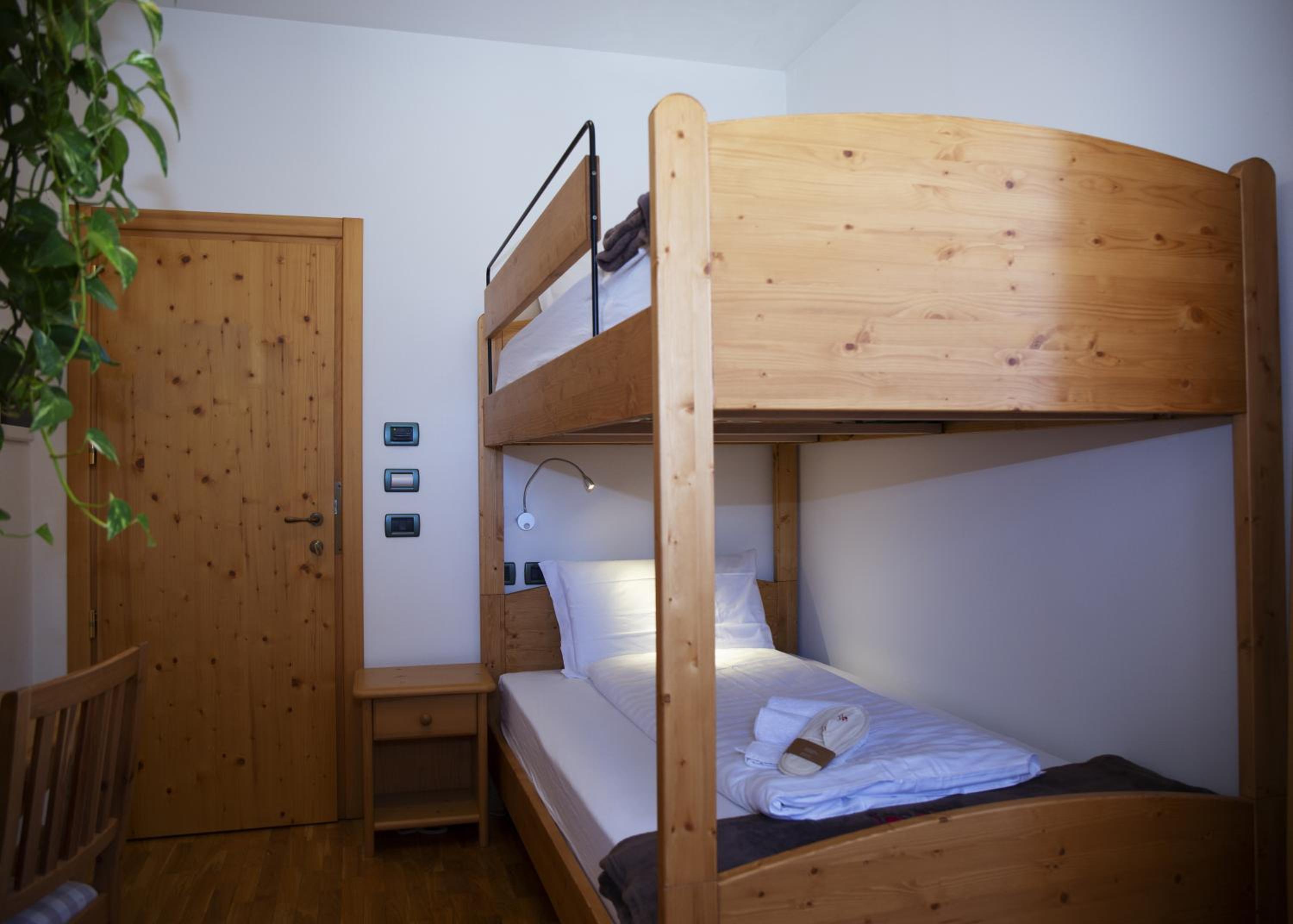 Standard Twin Room - Photo 1
