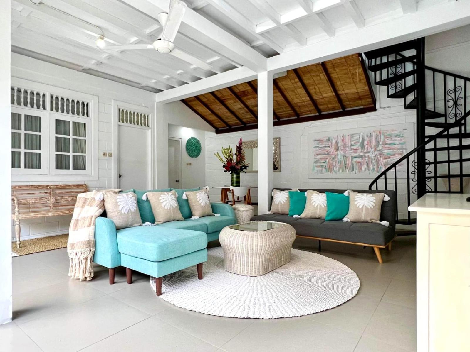 Two-Bedroom Villa - Photo 4