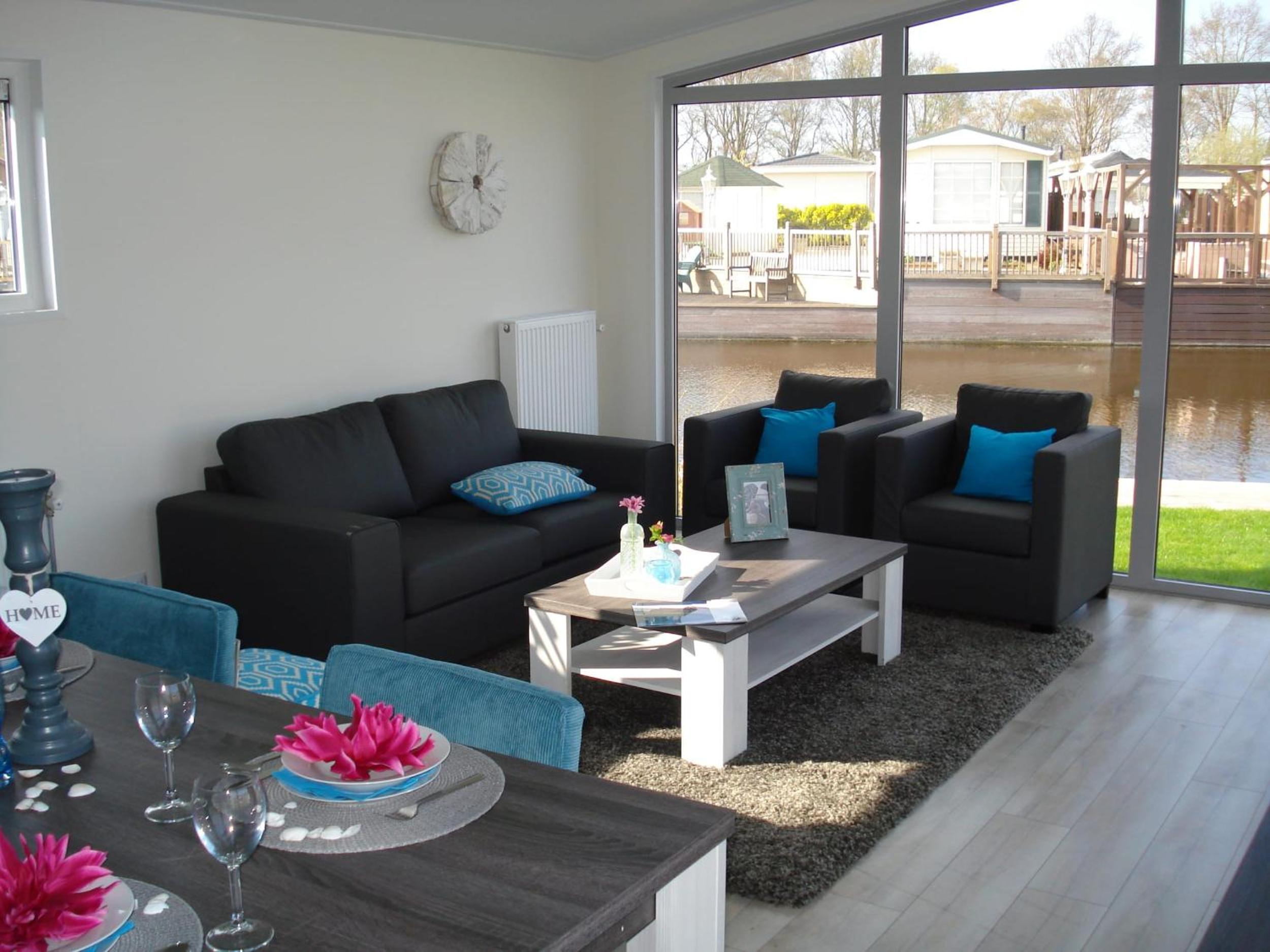 Three Bedroom Chalet - Pavilion 6