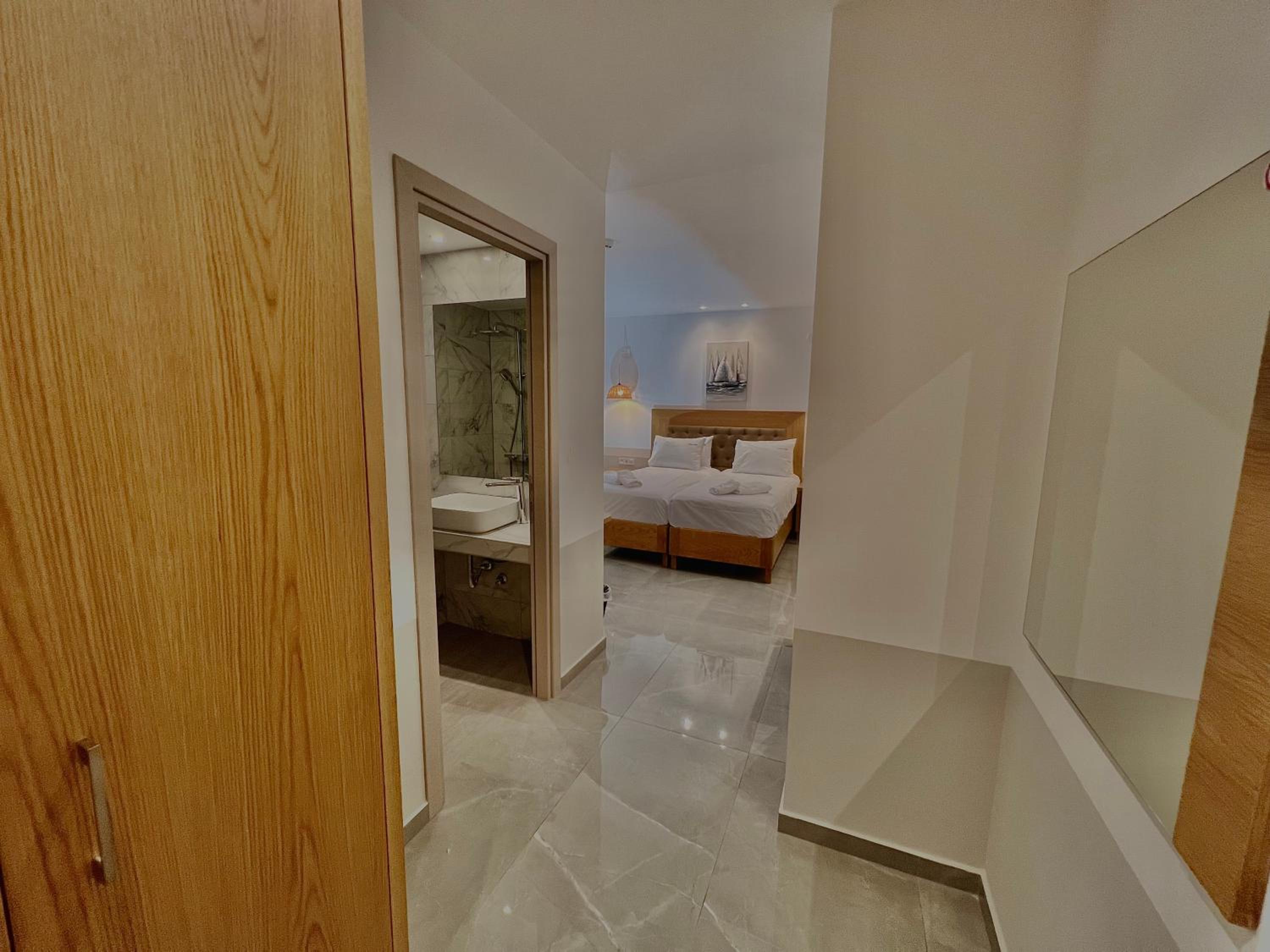 Economy Twin Room