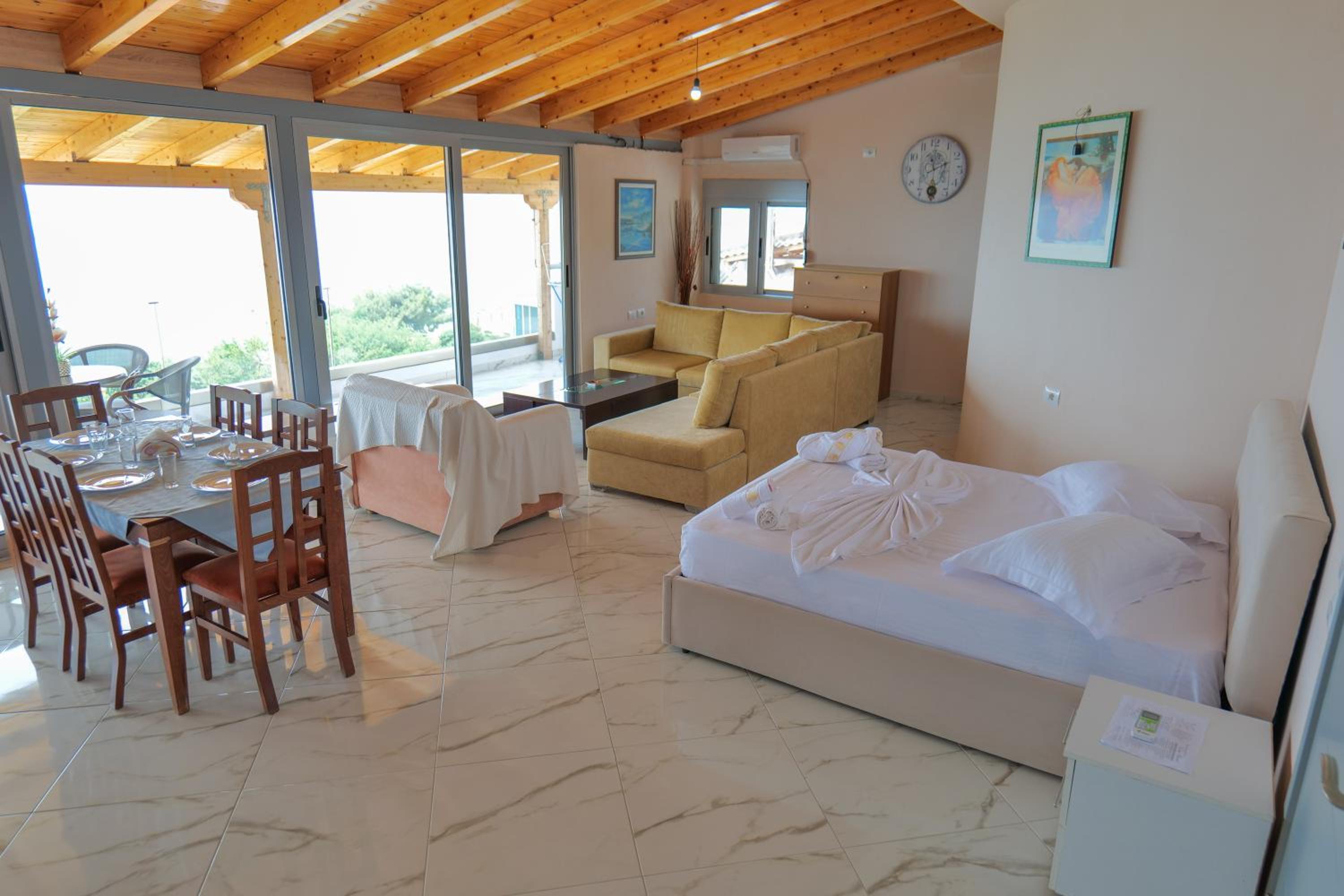 Apartment with Sea View