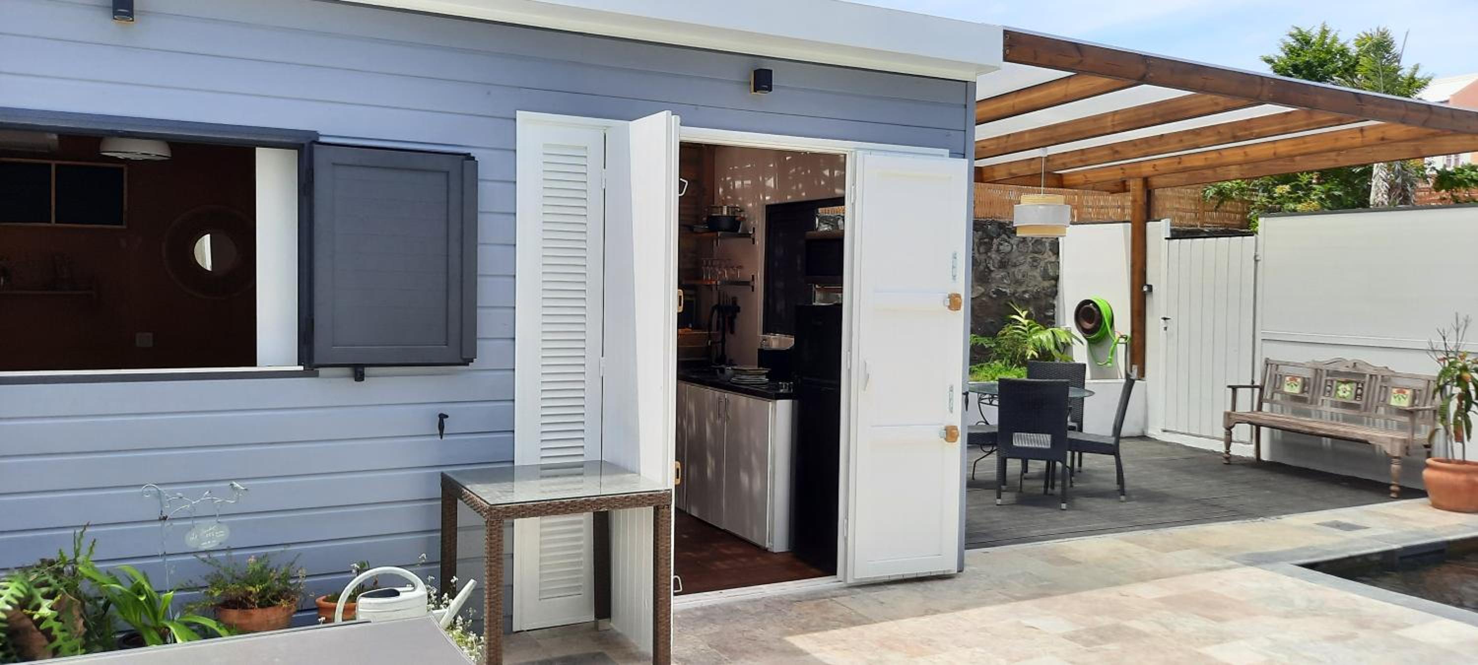 Bungalow with Patio photo 3