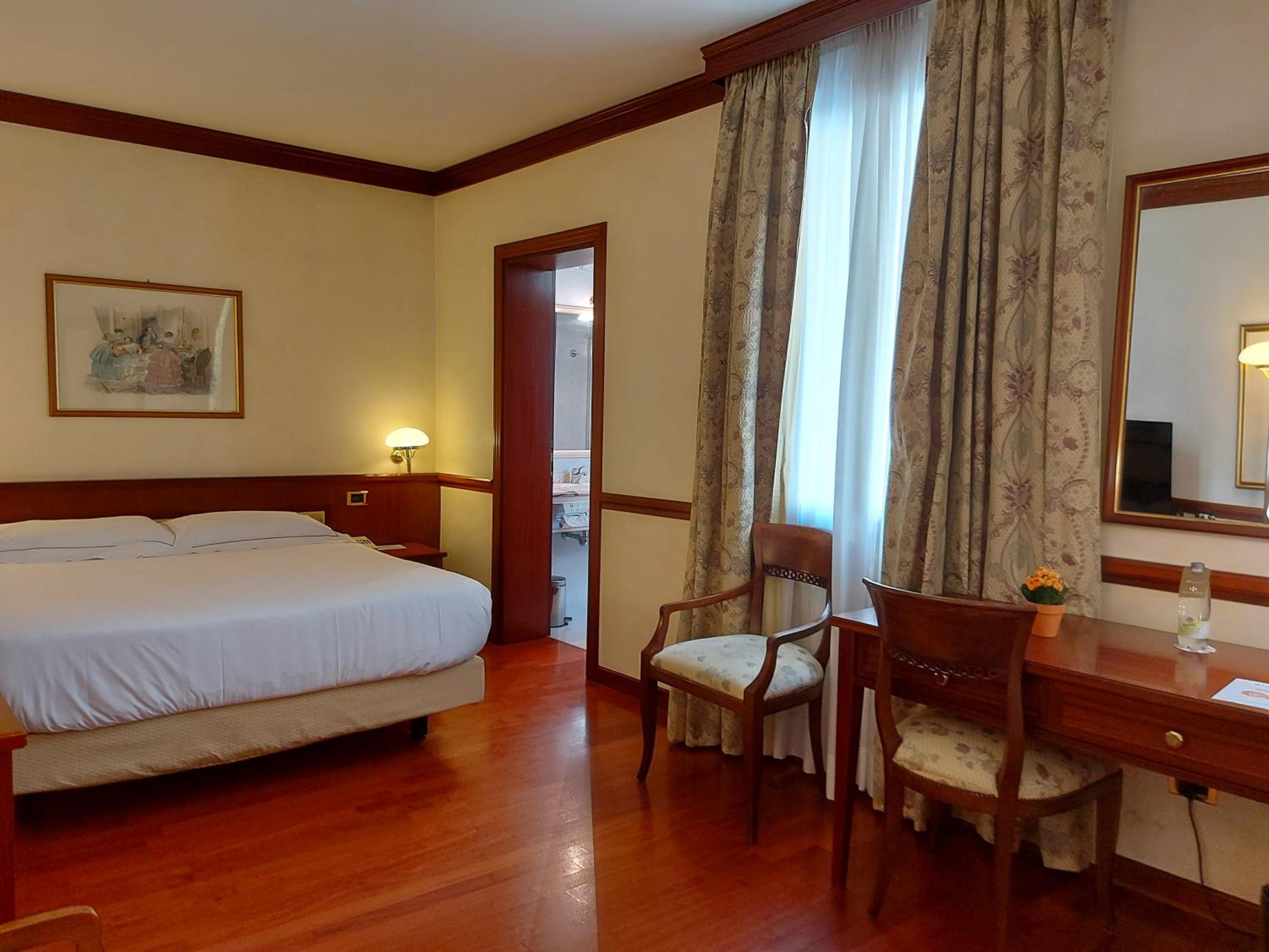 Superior Double Room photo 2