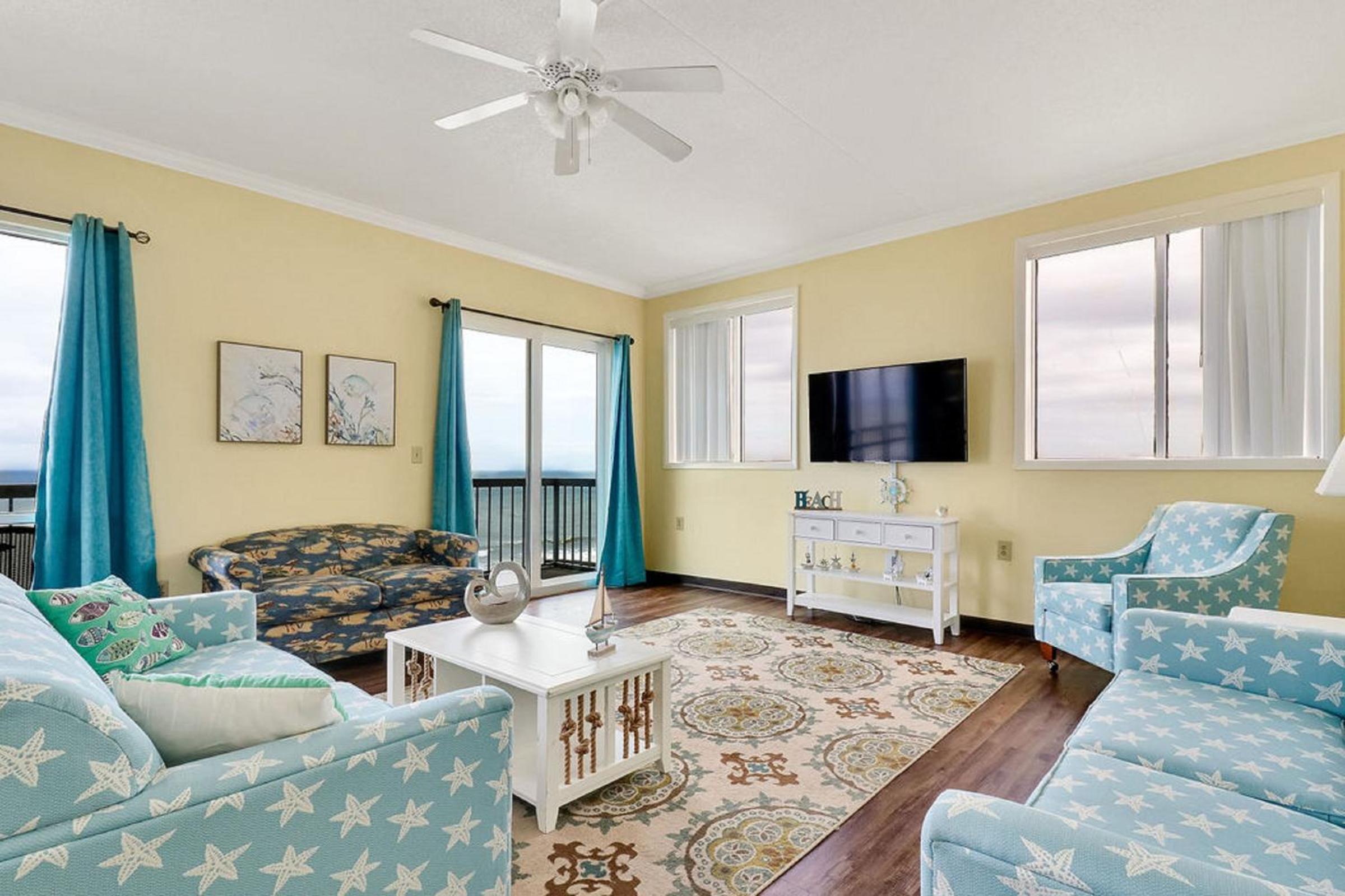 Three-Bedroom Penthouse - Oceanfront photo 1