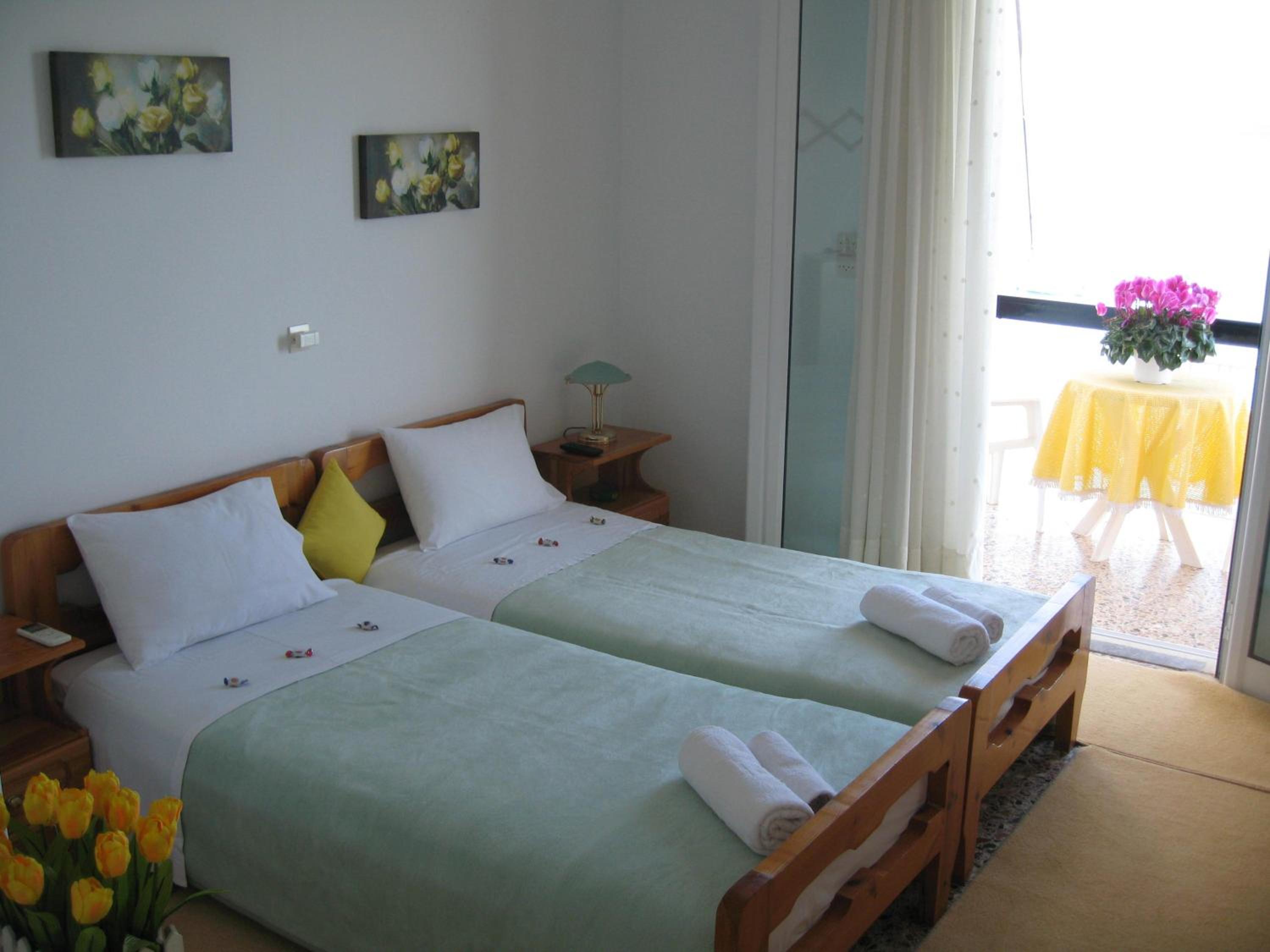Standard Twin Room with Sea View photo 1