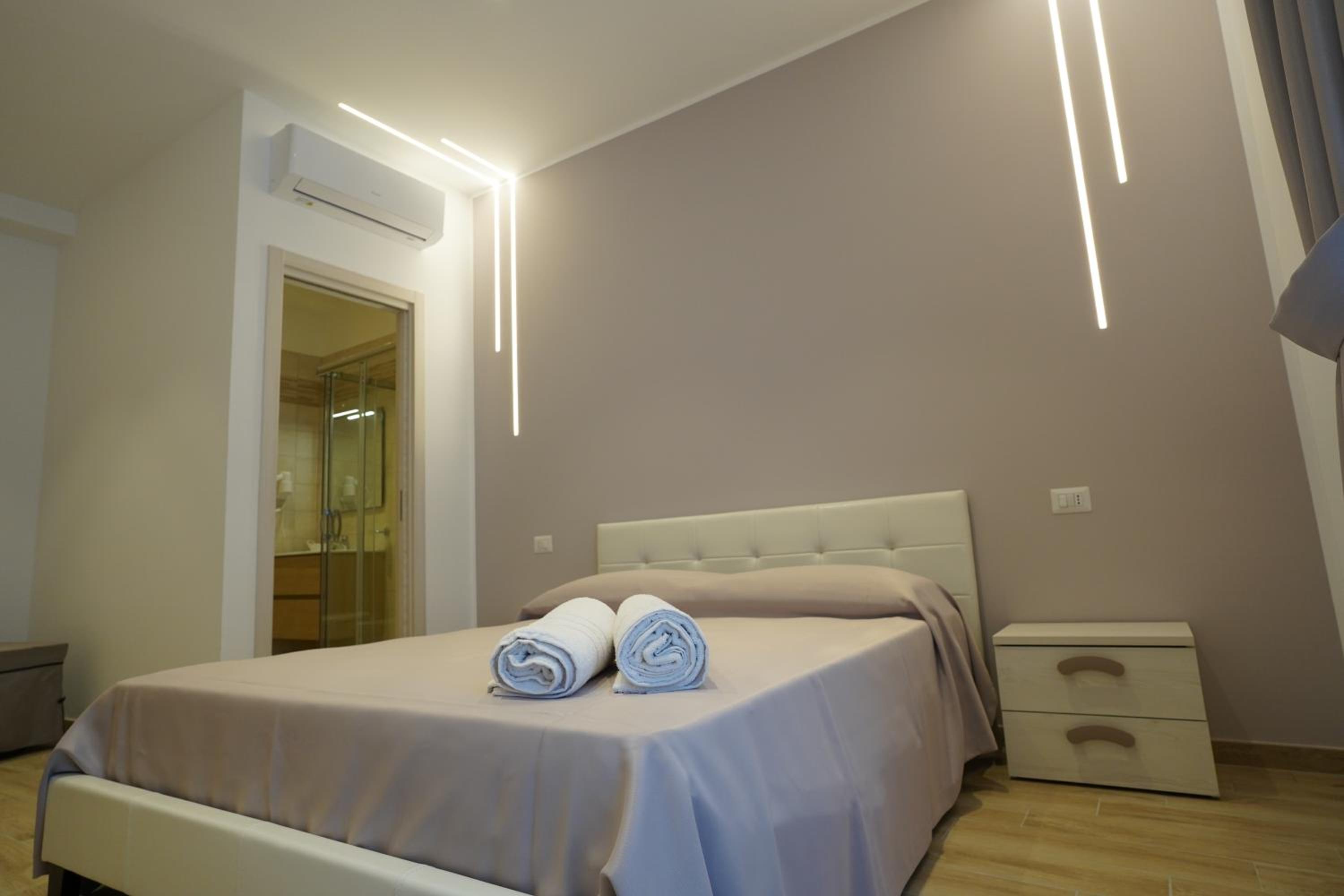 Triple Room with Private Bathroom photo 1