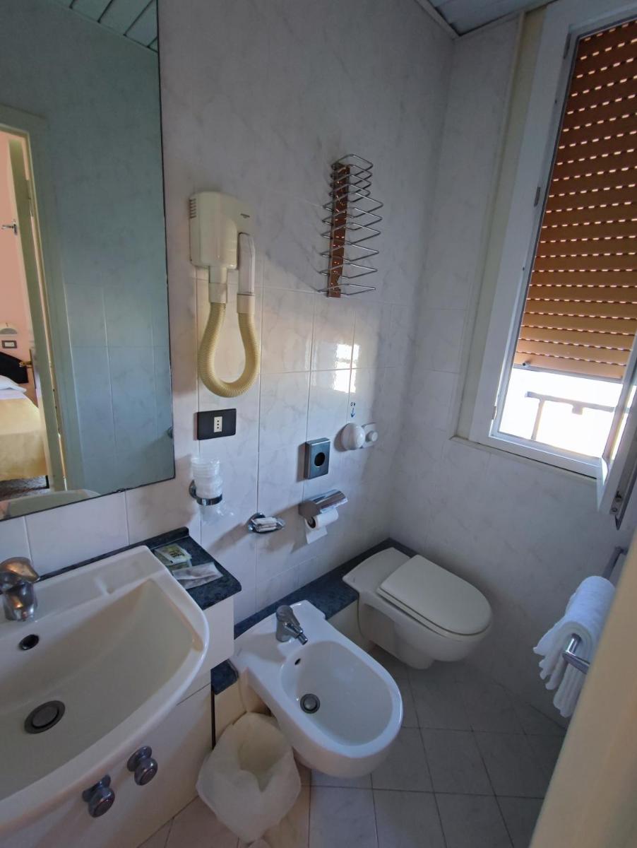 Quadruple Room photo 2