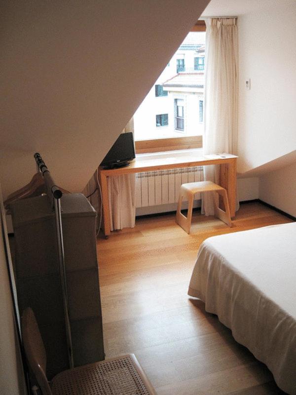 Single Room photo 3