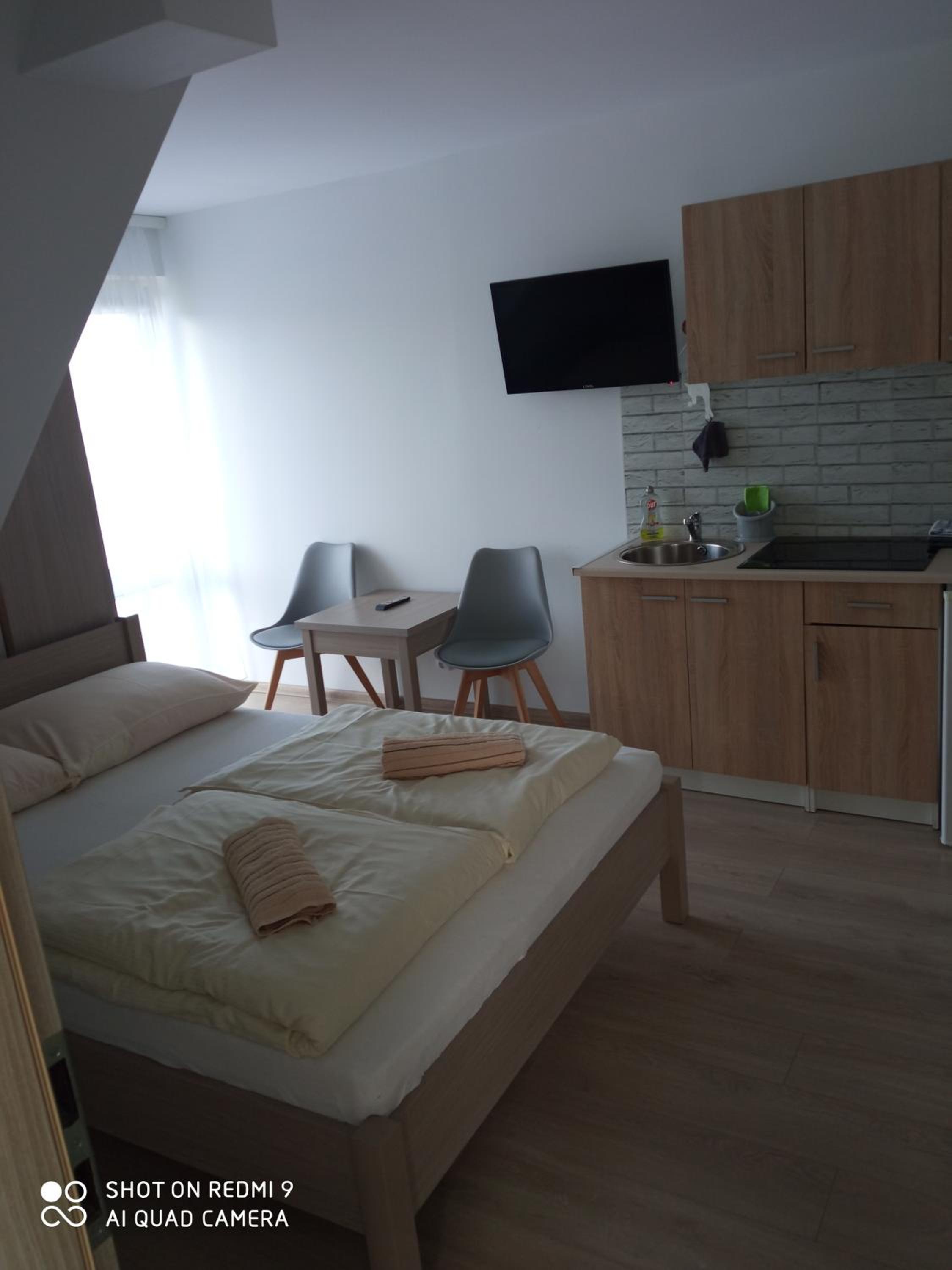 Comfort Triple Room - Photo 9