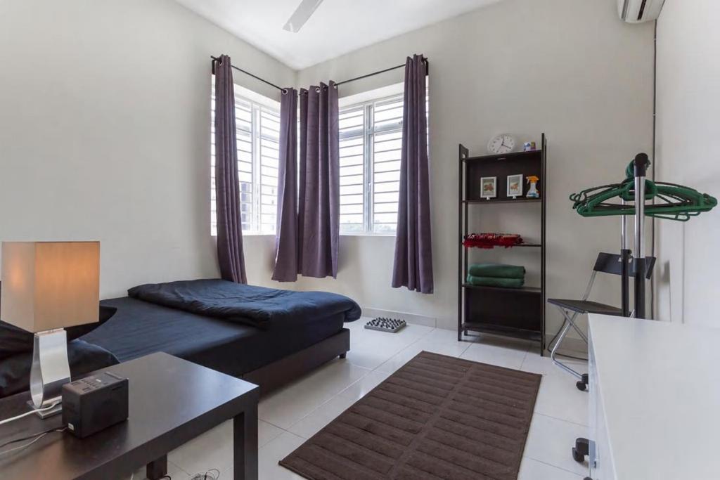 Three-Bedroom Apartment photo 2