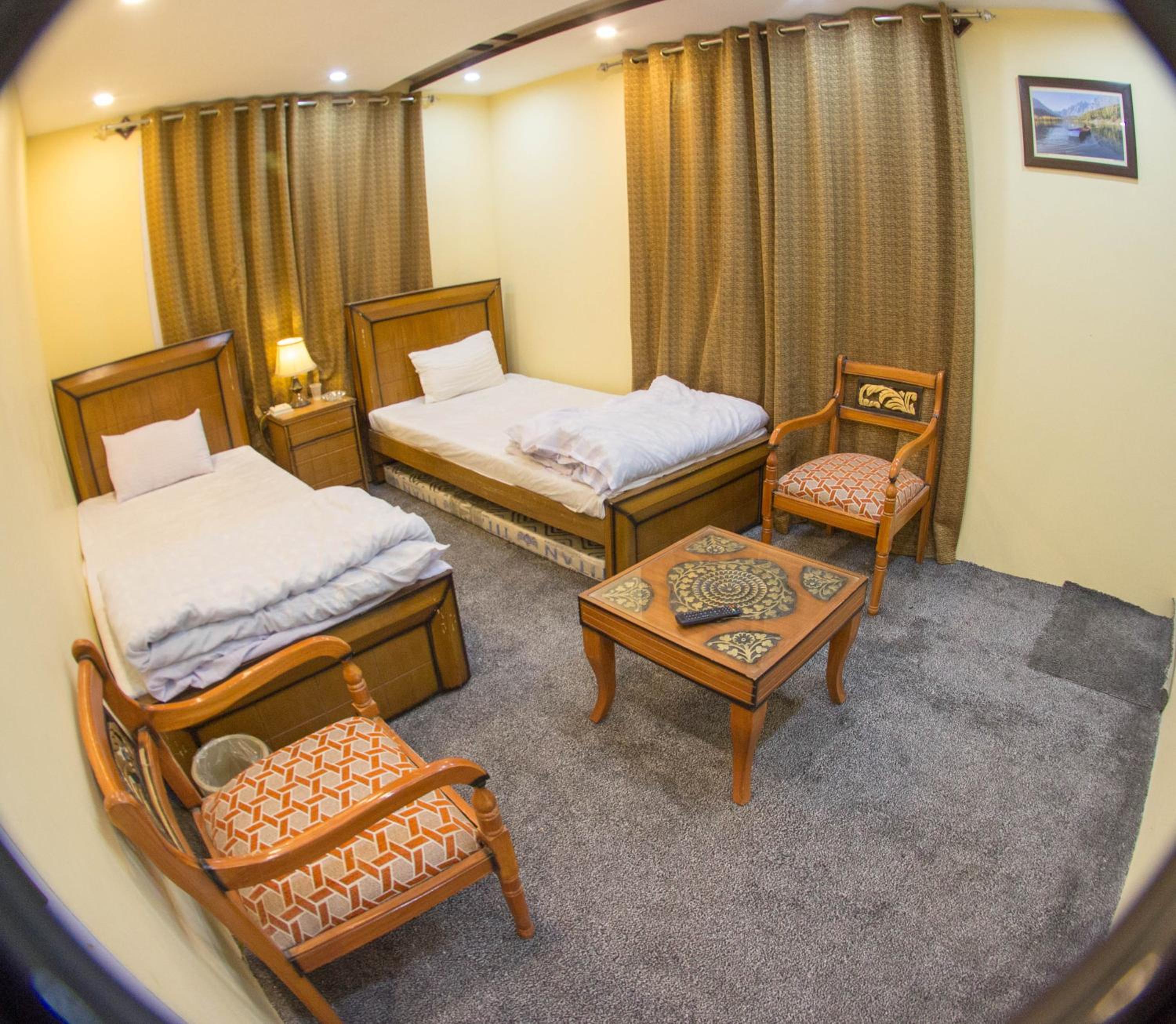 Standard Twin Room with Mountain View photo 1
