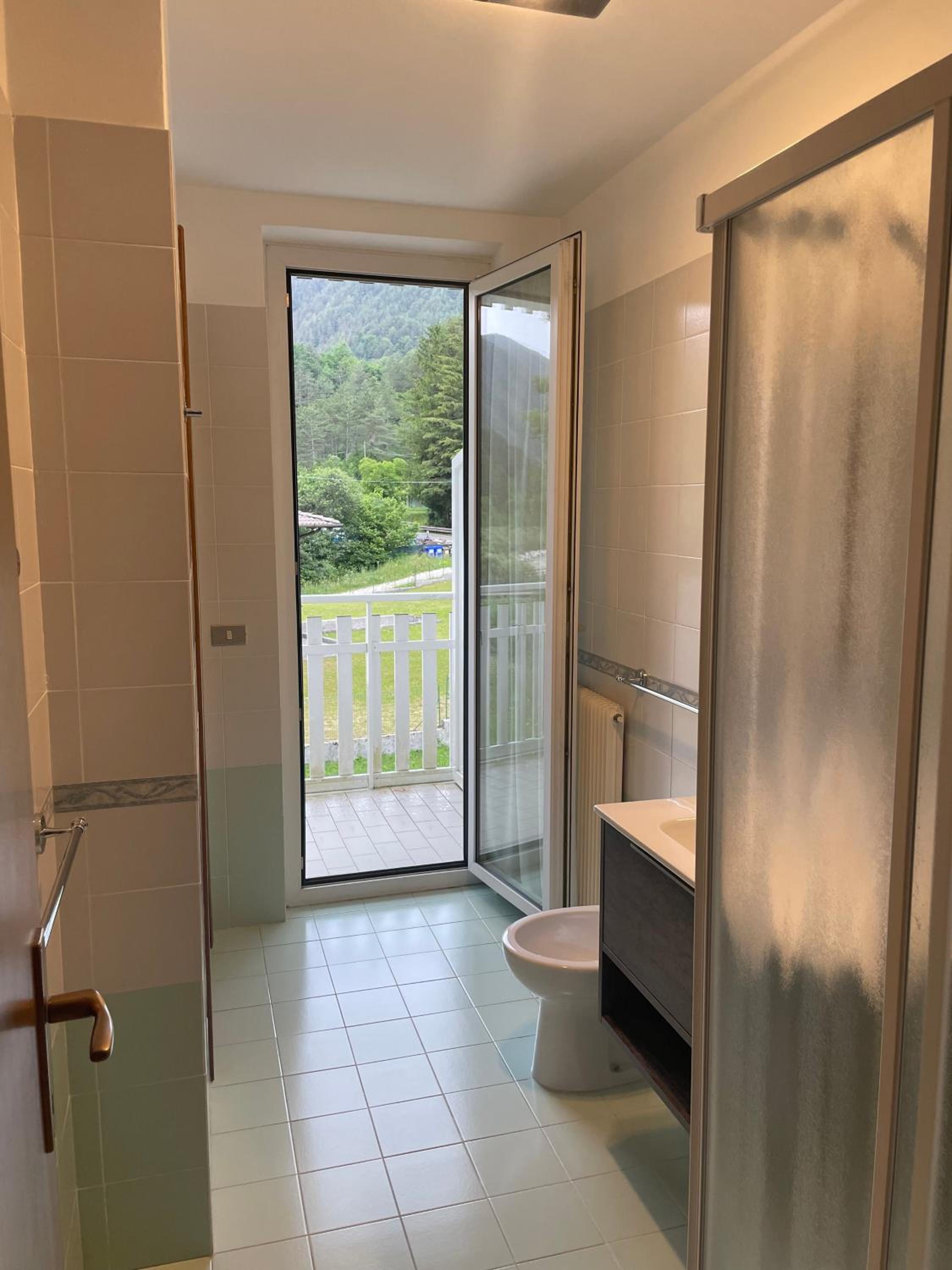 Large Double Room photo 3