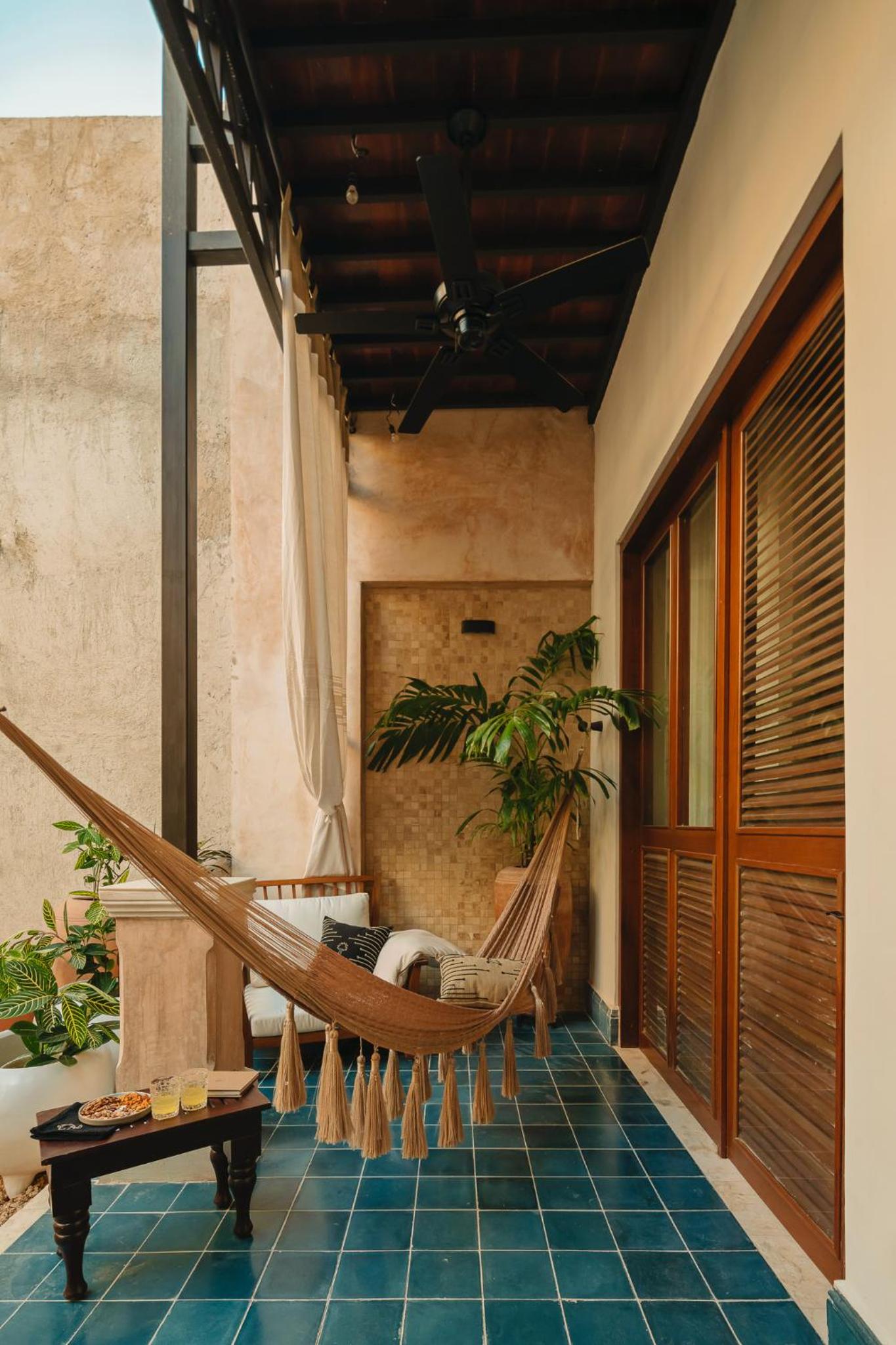 Patio Suite Pool view king - Photo 11