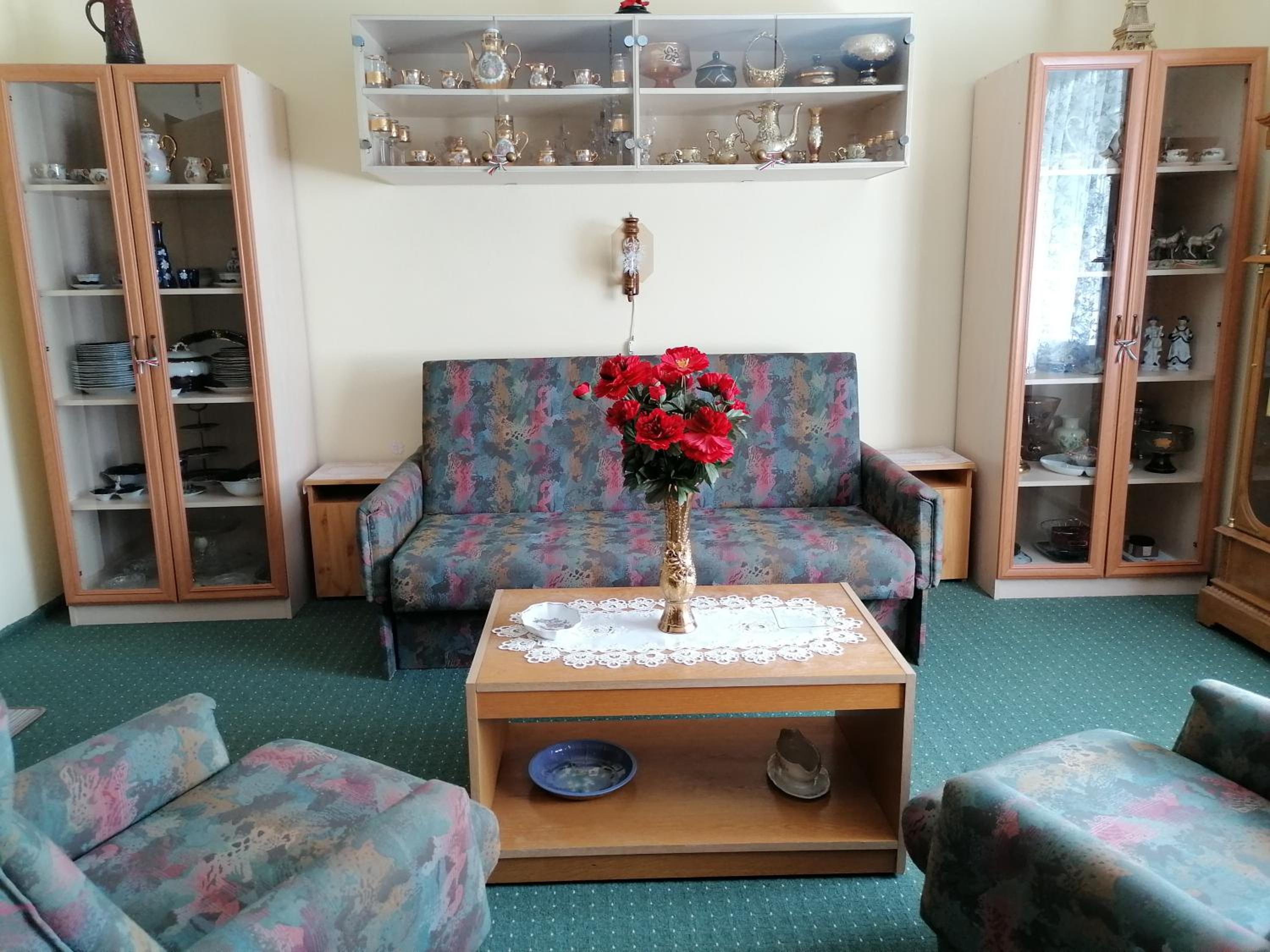 Family Room with Private Bathroom photo 3