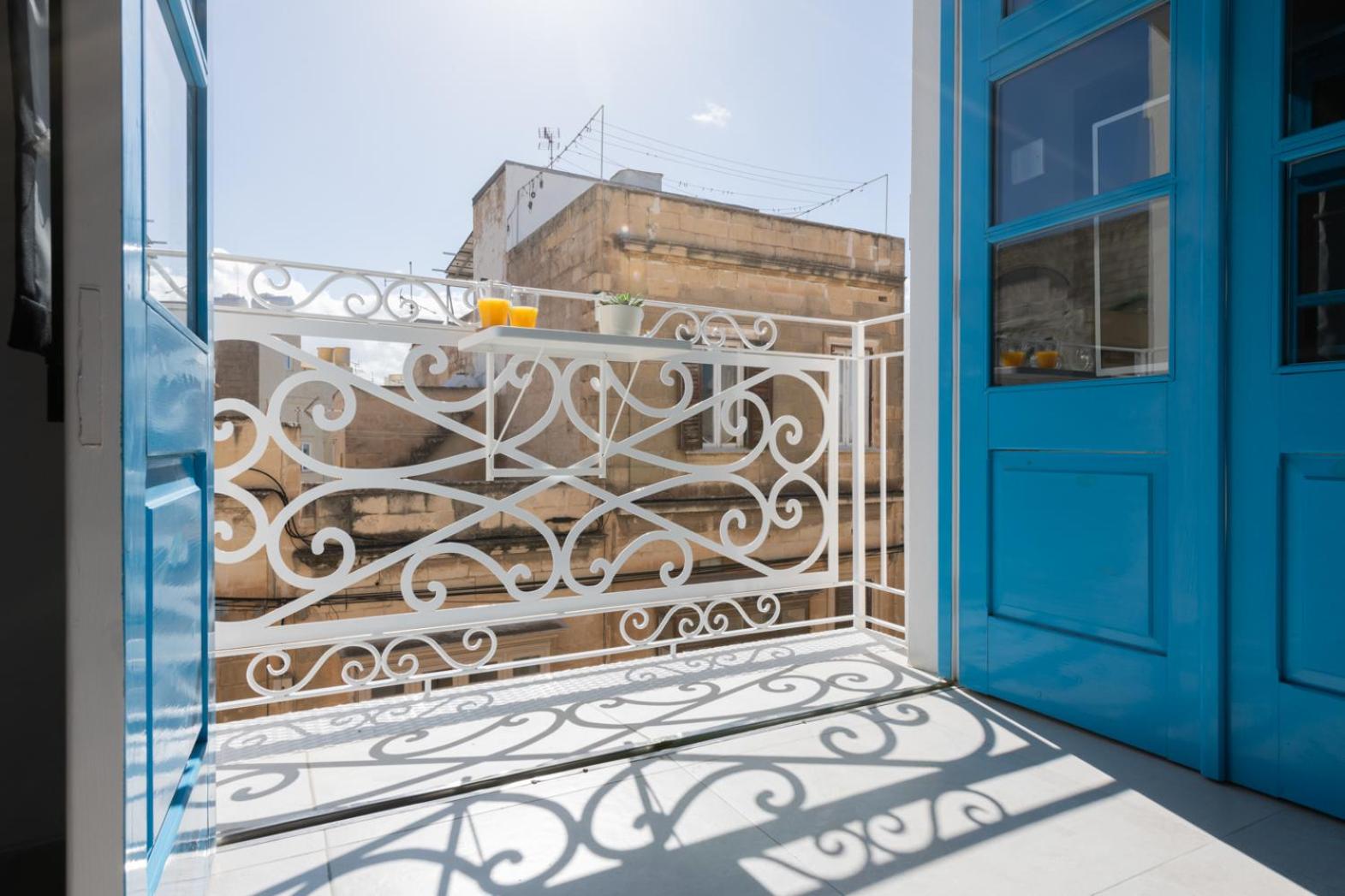 Triple Room with Balcony photo 3