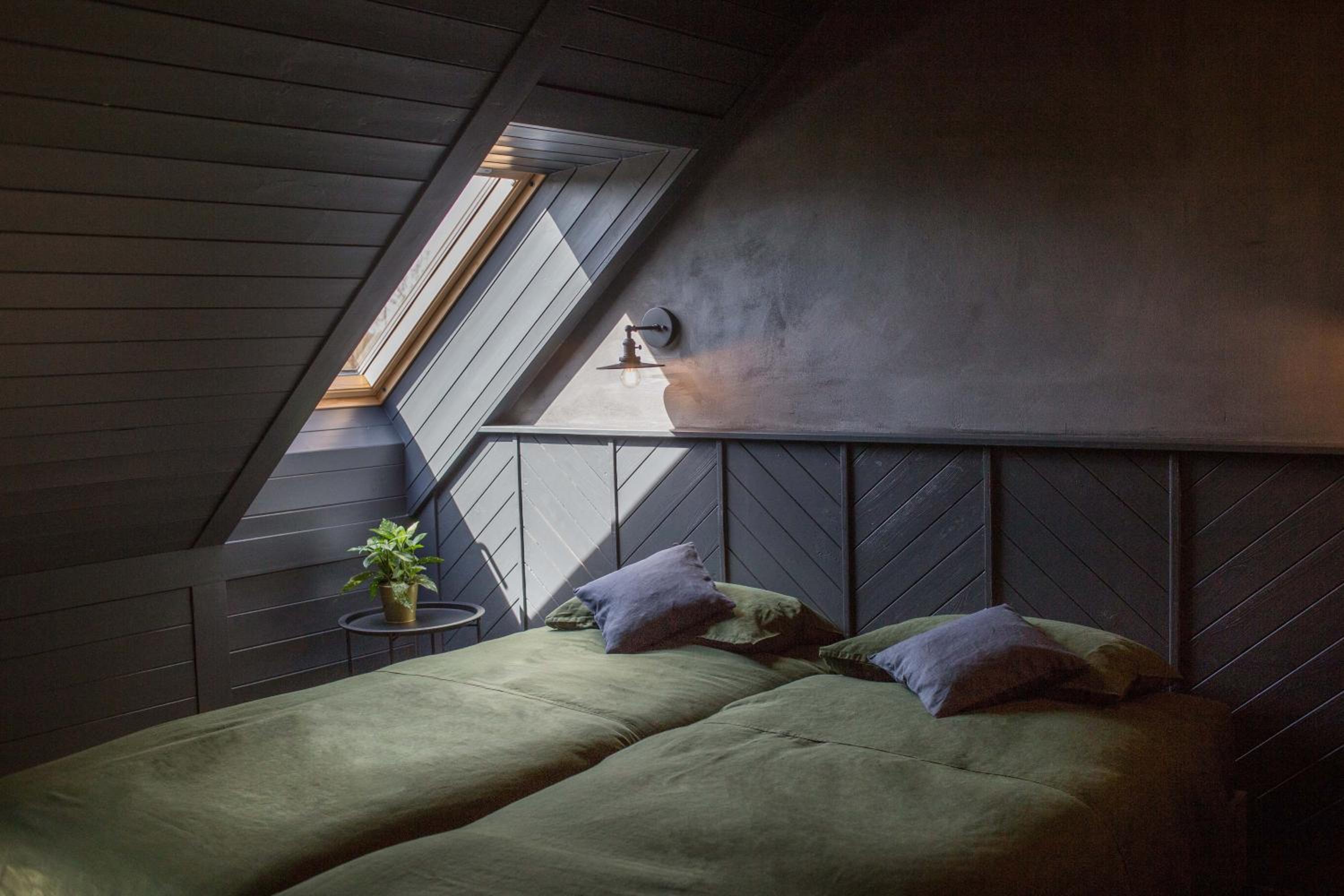 Large Double or Twin Room