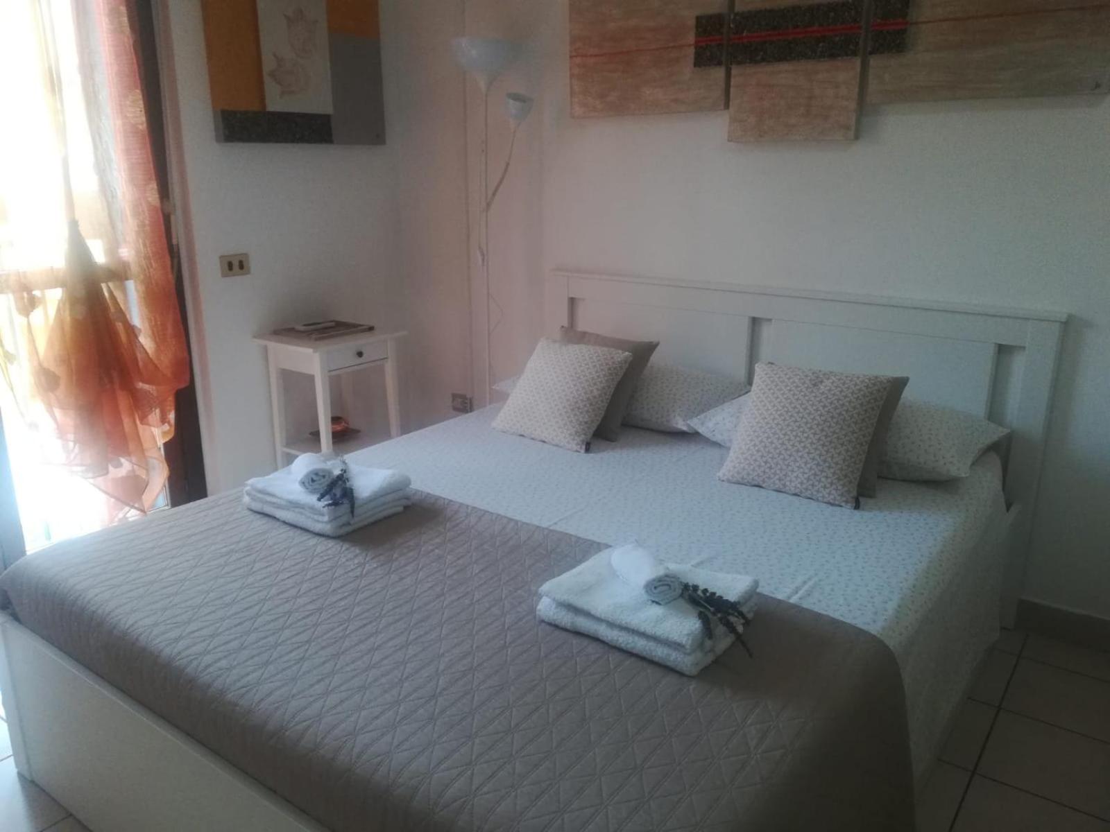 One-Bedroom Apartment - Photo 9
