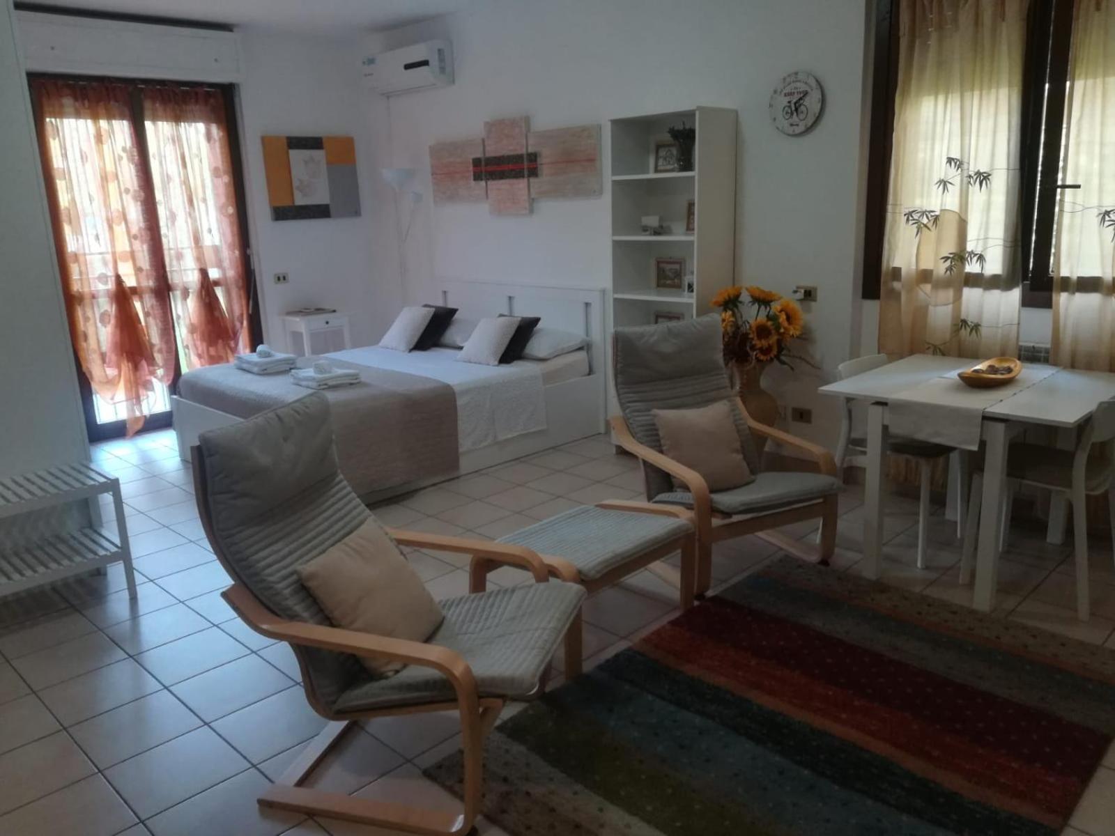 One-Bedroom Apartment - Photo 10