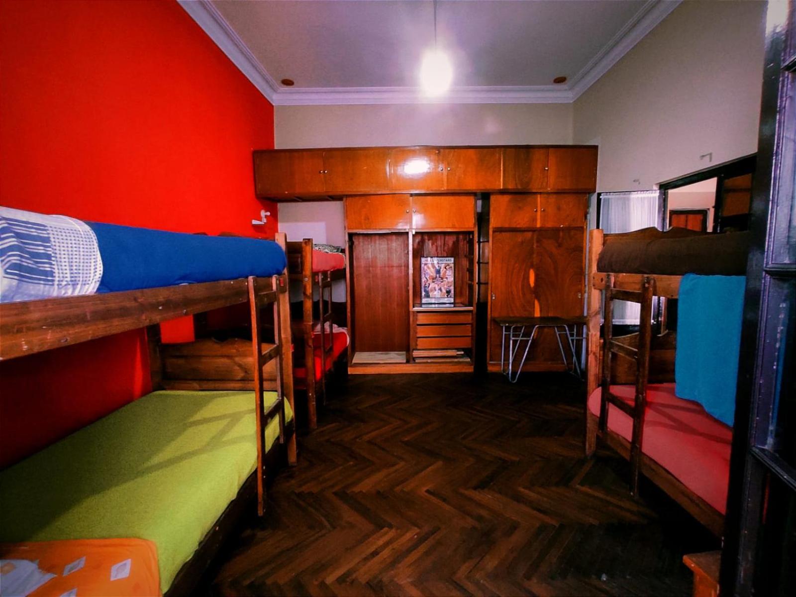 6-Bed Mixed Dormitory Room photo 1
