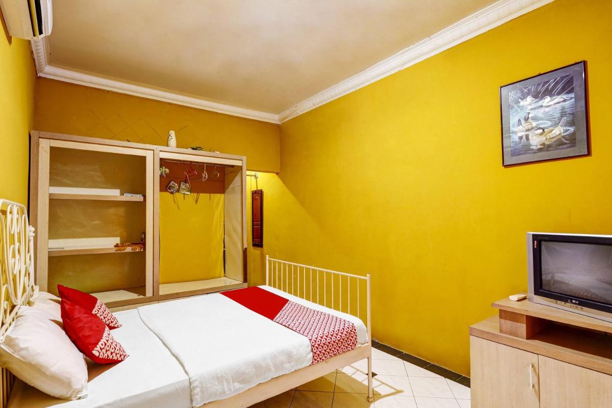 Budget Double Room photo 3