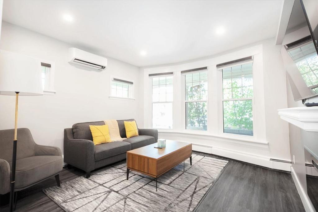 Apartment photo 3
