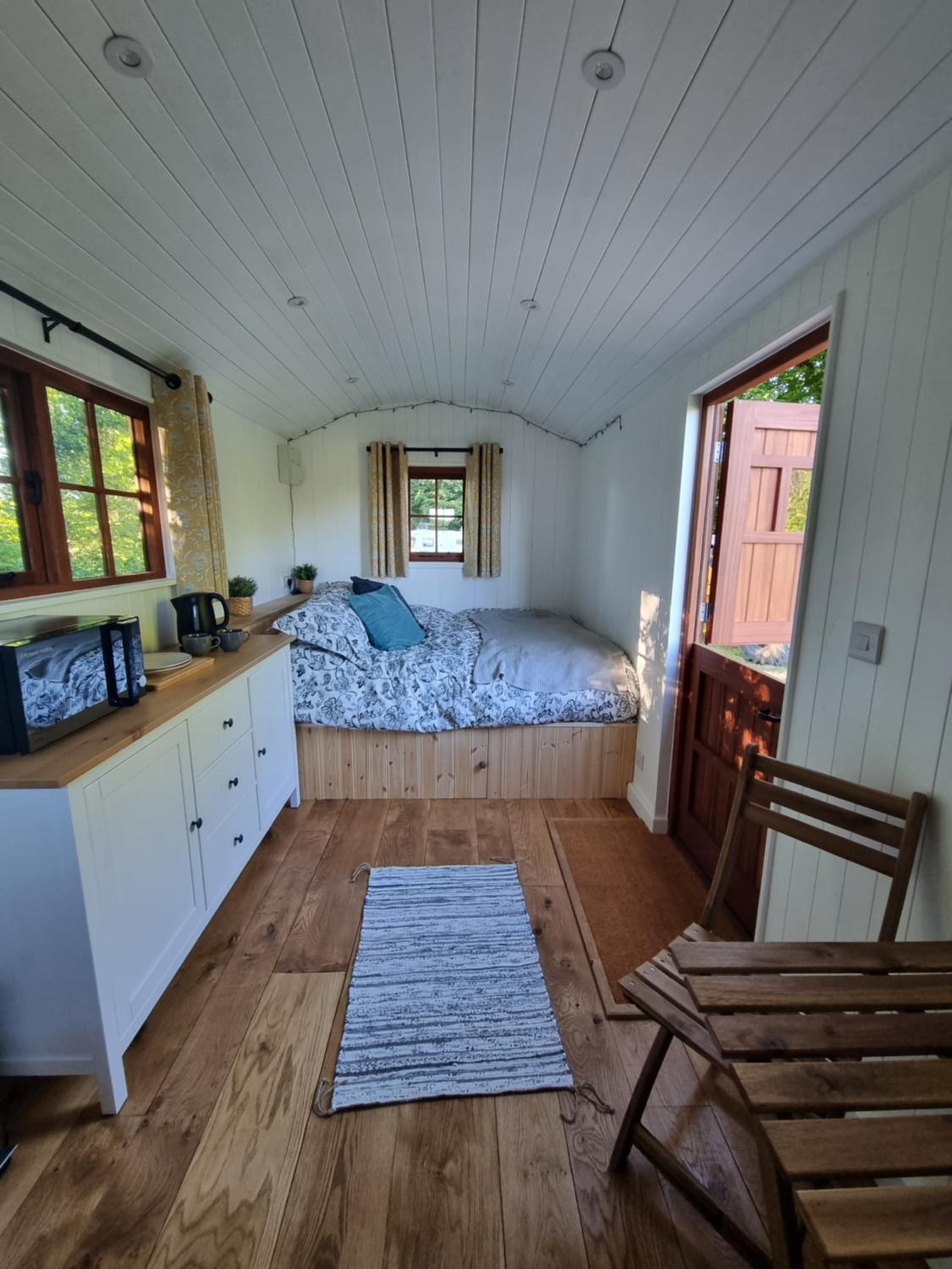 Deluxe King Room photo 1