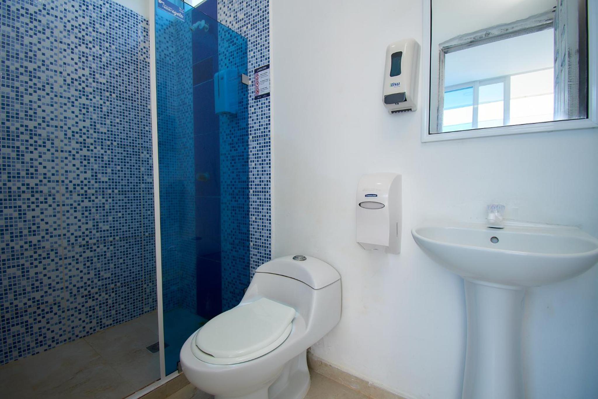 Standard Double Room with Two Double Beds photo 2