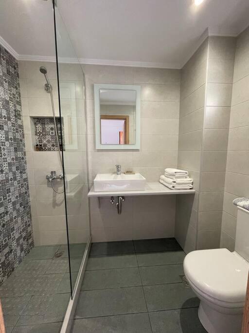 One-Bedroom Apartment - Photo 12