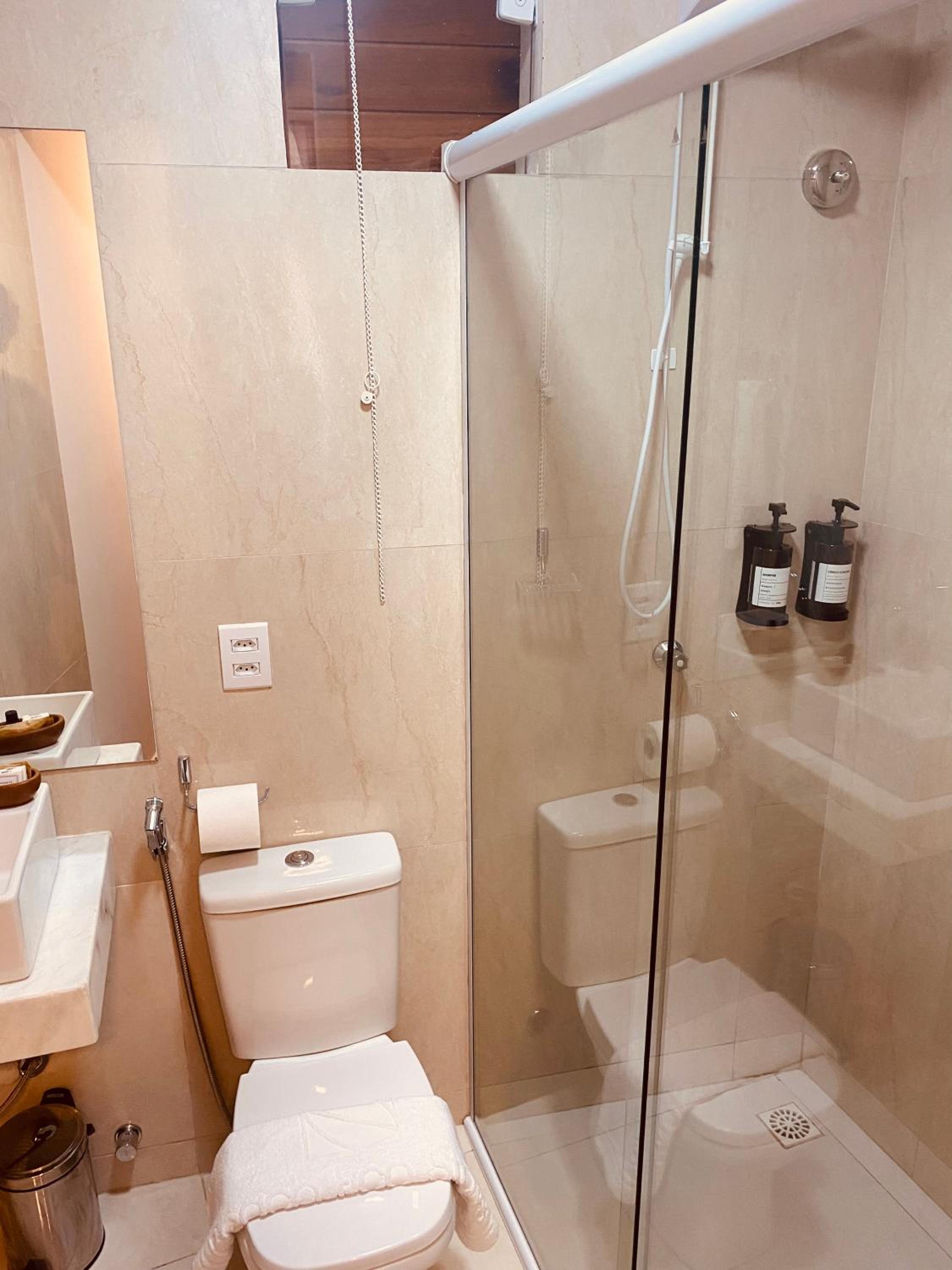 Deluxe Double Room with Side Sea View - Photo 3