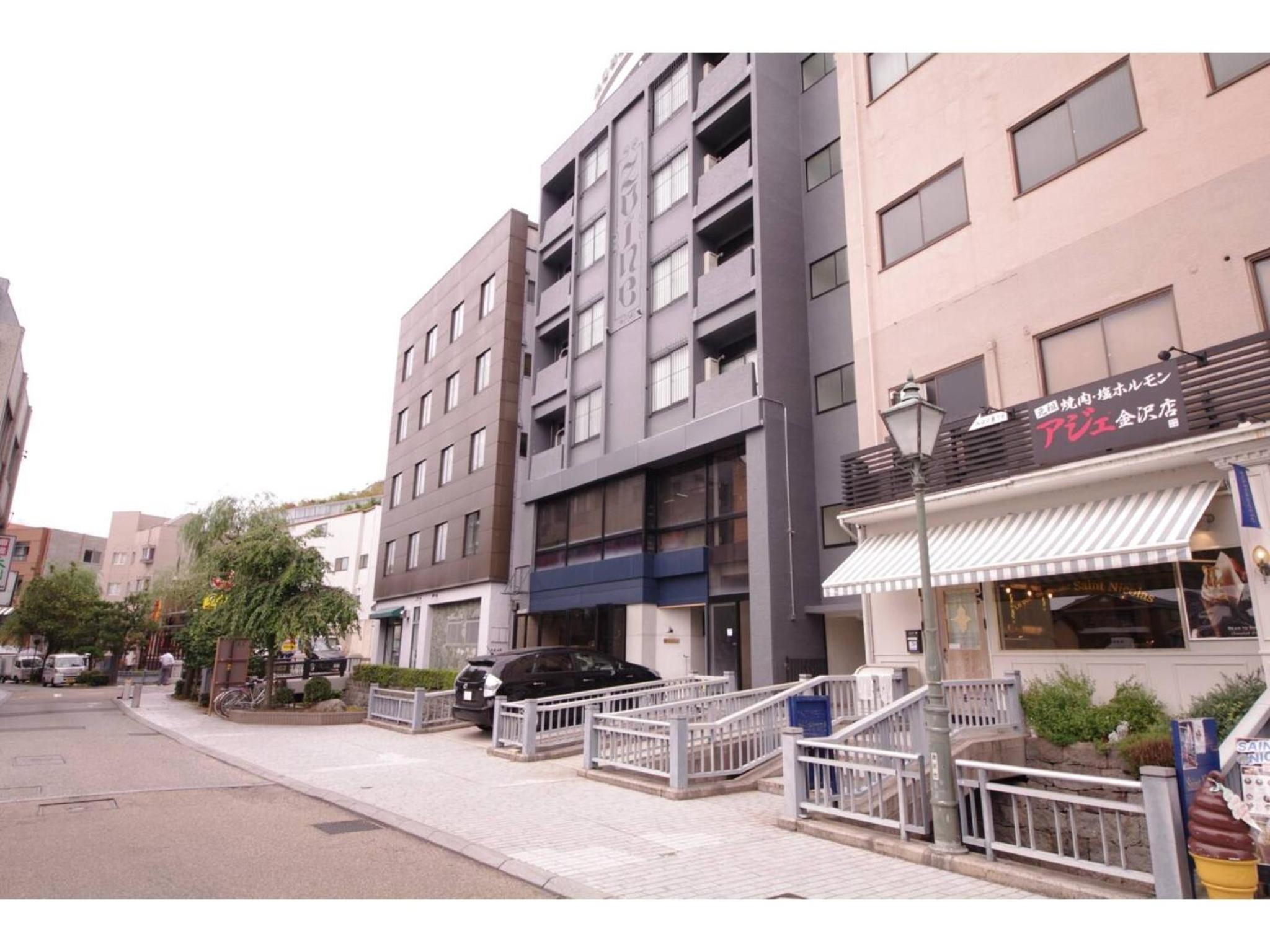 Apartment - Photo 11