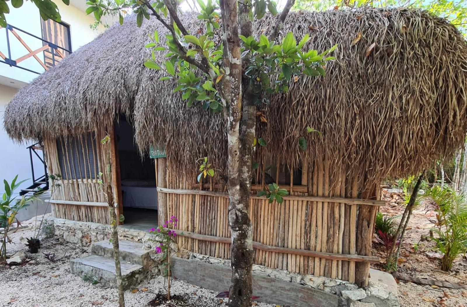 Cottage with Garden View - Photo 2