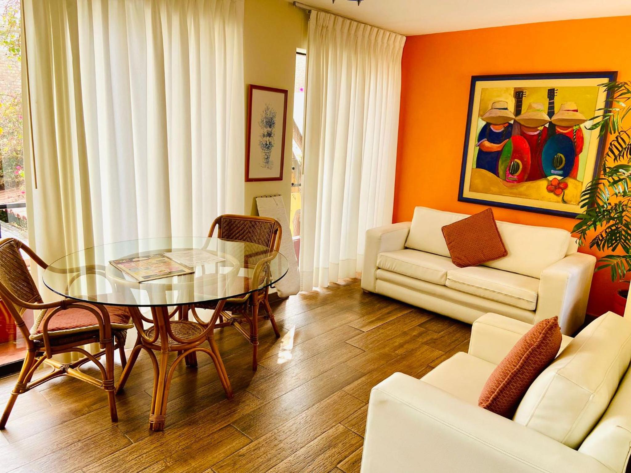 One-Bedroom Apartment - Photo 7