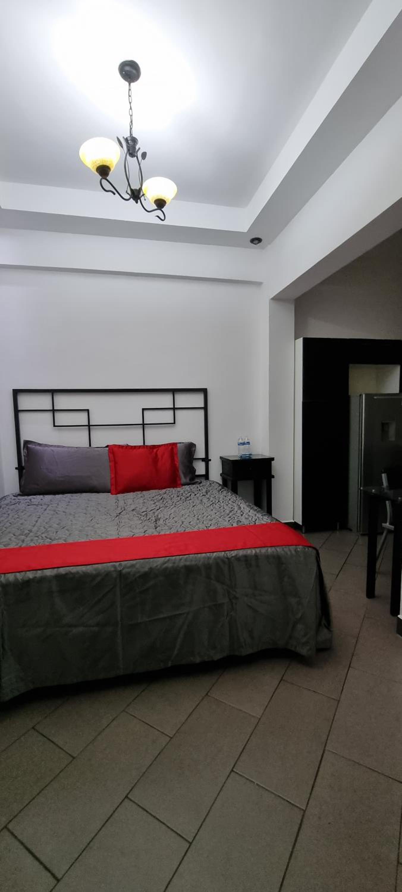 Deluxe King Suite photo 3