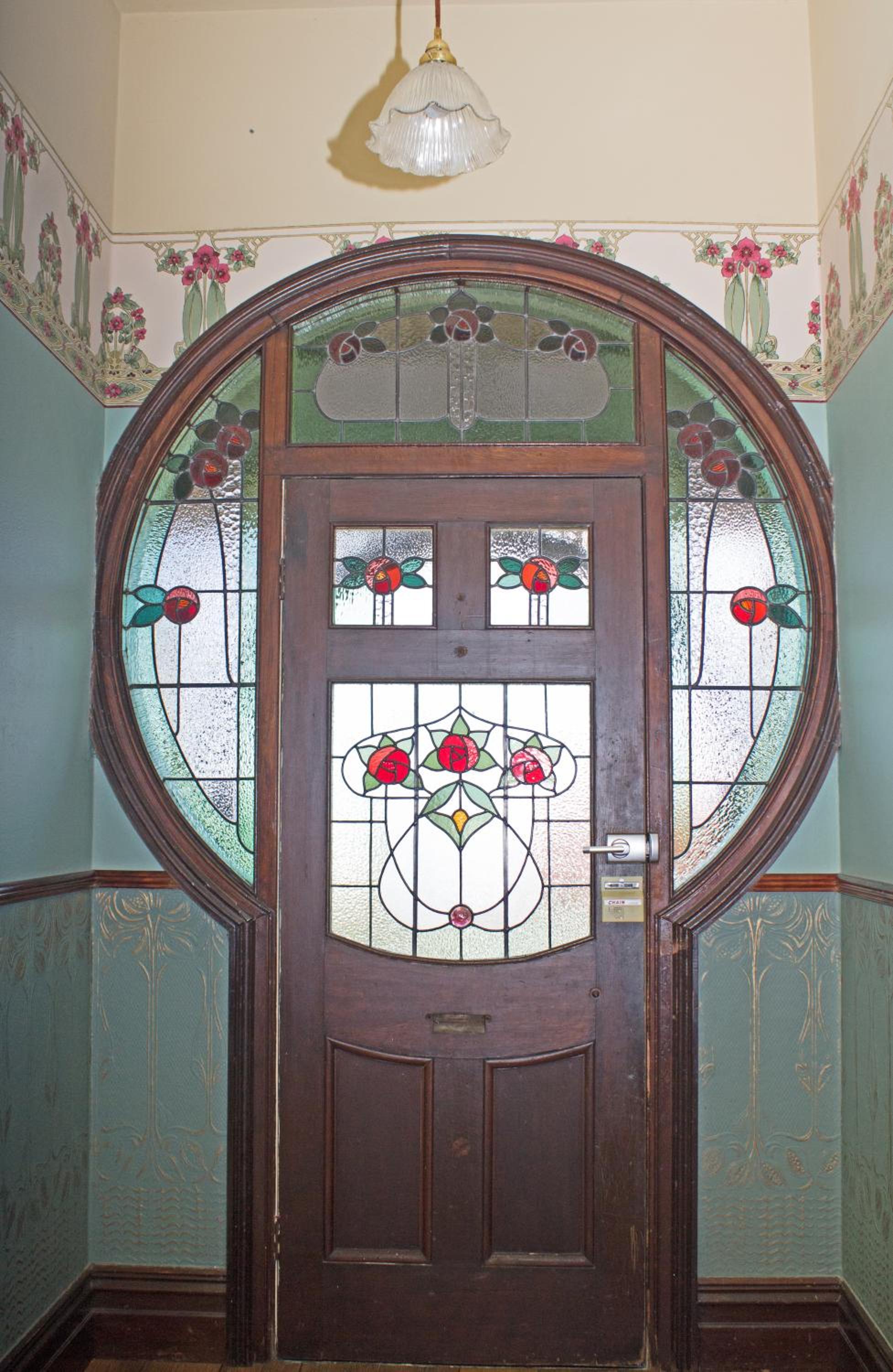 Three-Bedroom House - Mrs Philpotts photo 3