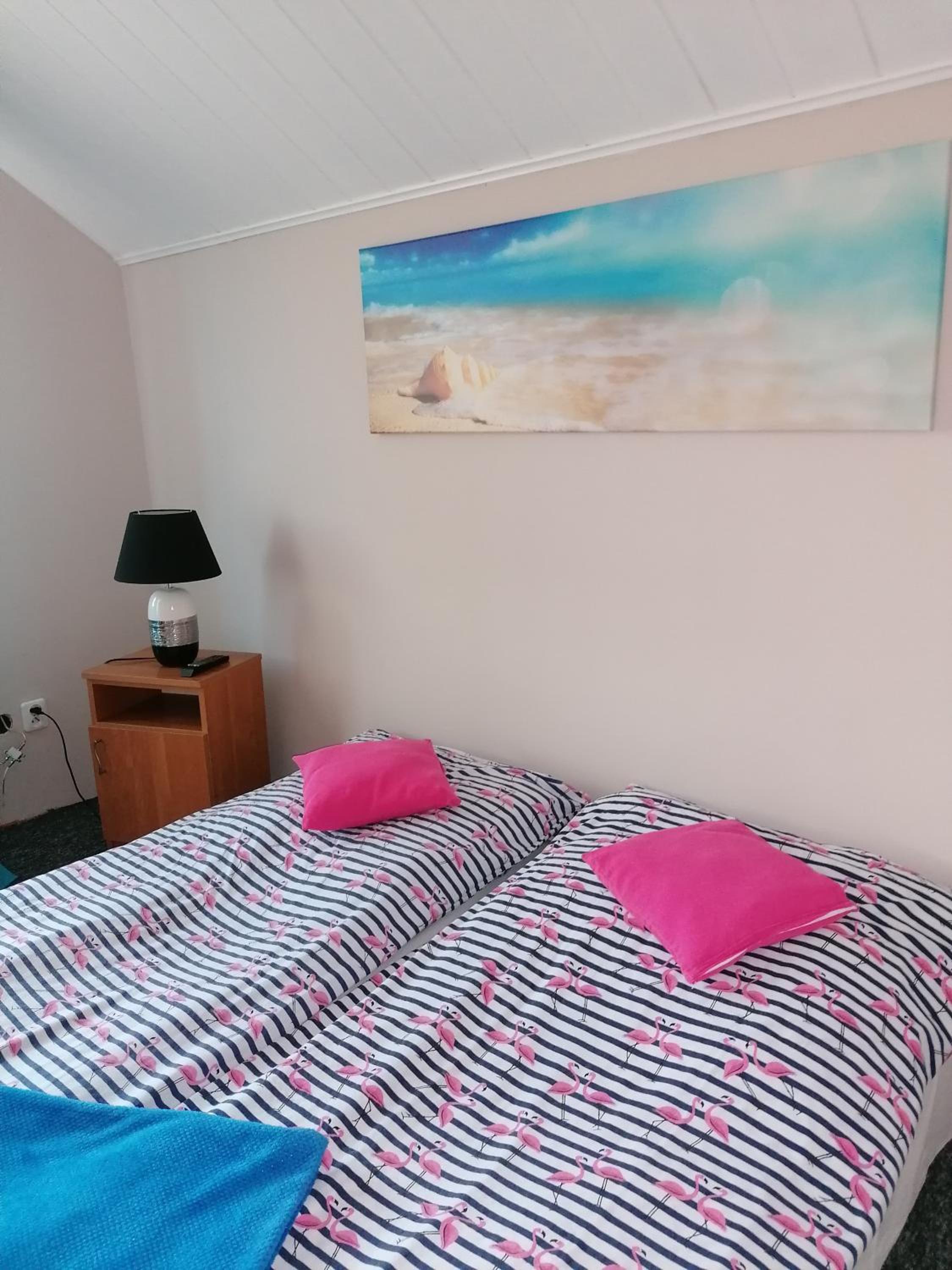 Double Room - Photo 9