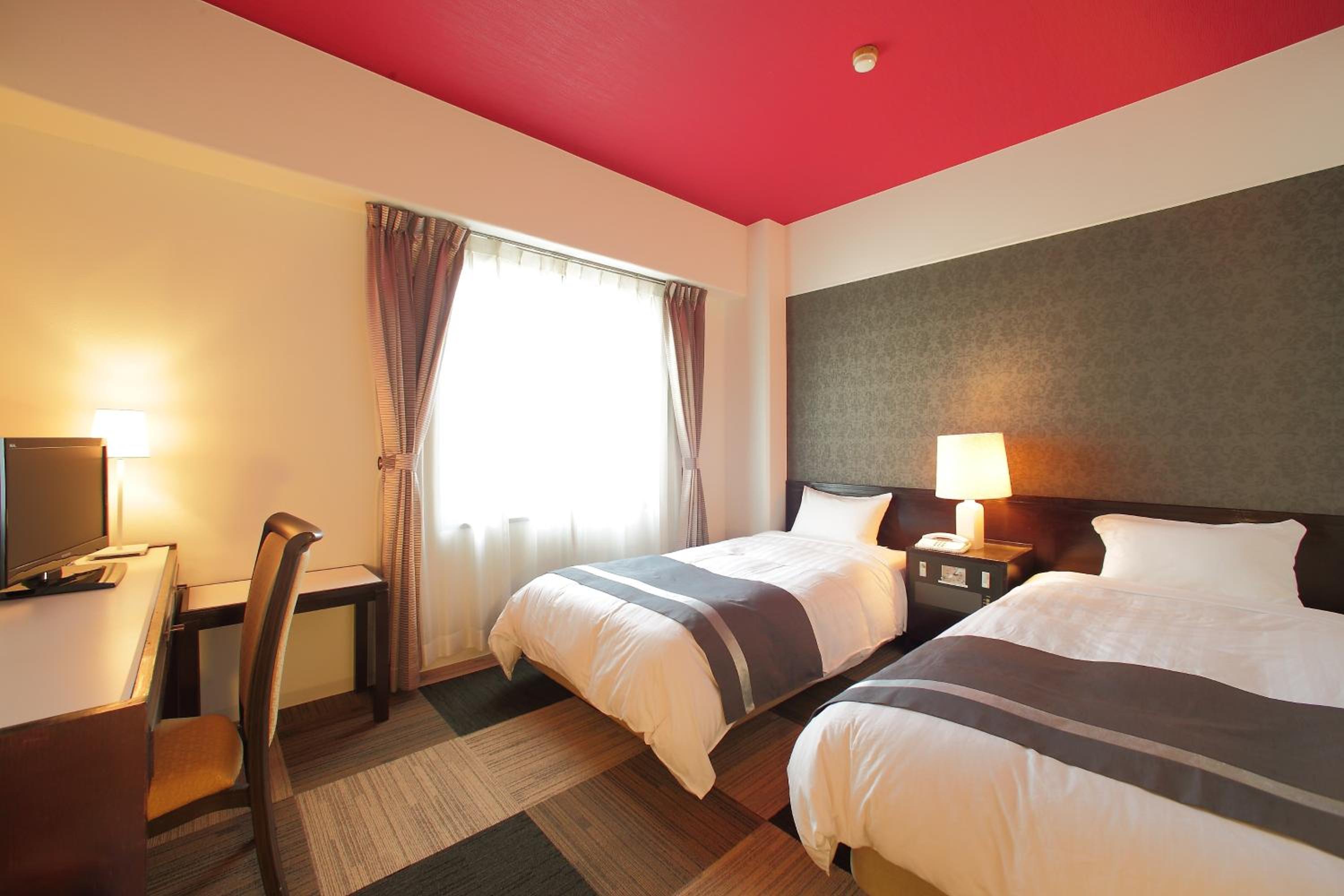 Standard Twin Room - Non-Smoking photo 3