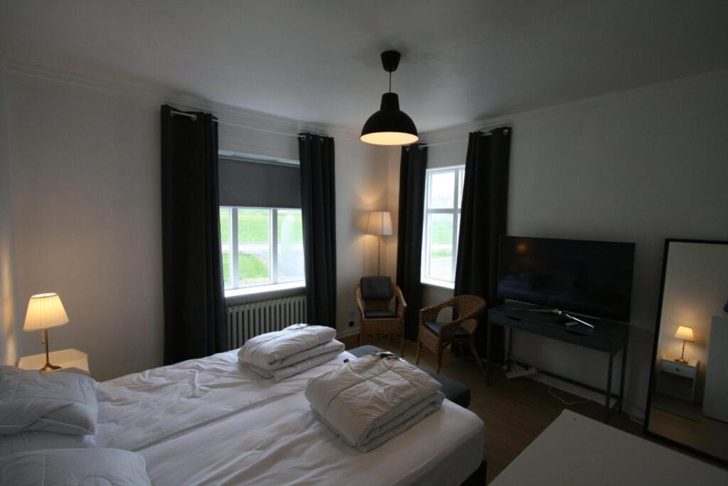 Double Room with Shared Bathroom photo 2