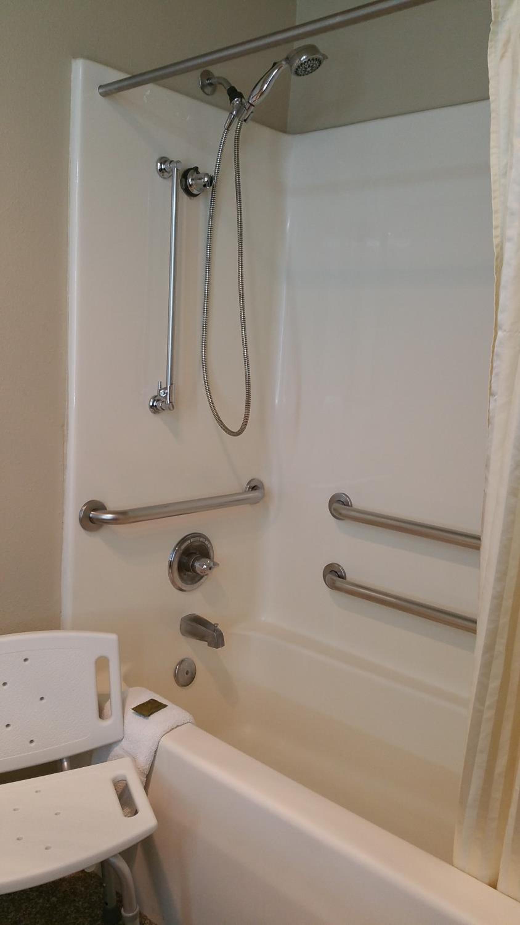 King Room - Disability Access photo 2