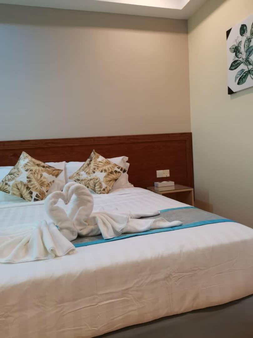 Deluxe King Room - Photo 1