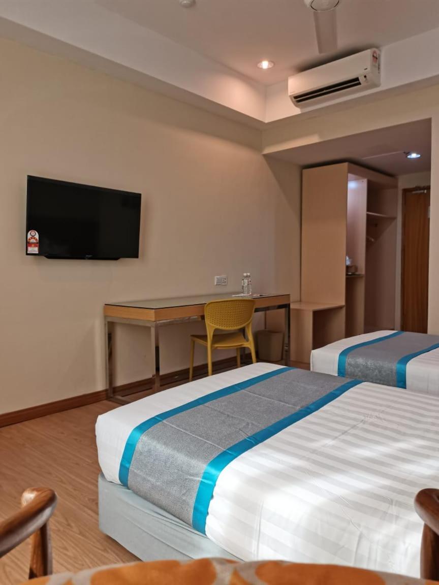 Deluxe Twin Room - Photo 1