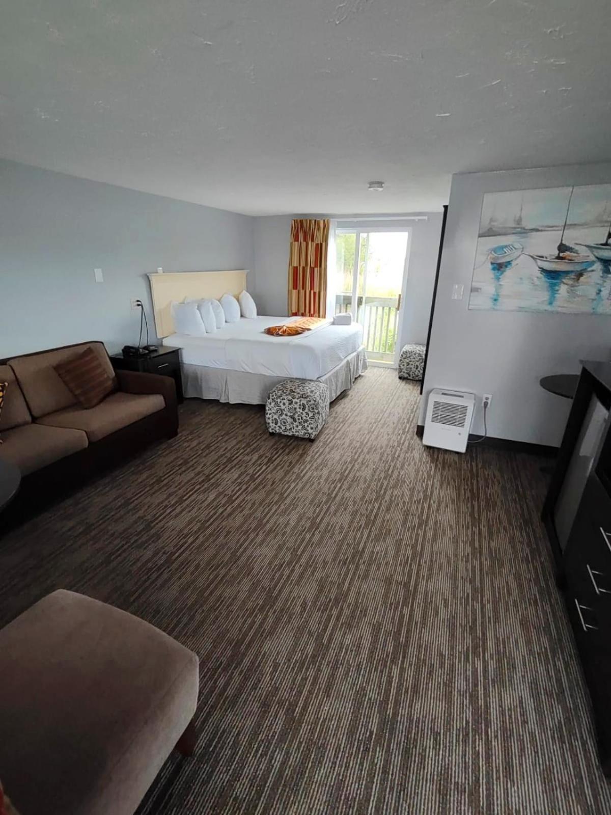 Bayside King Room photo 2