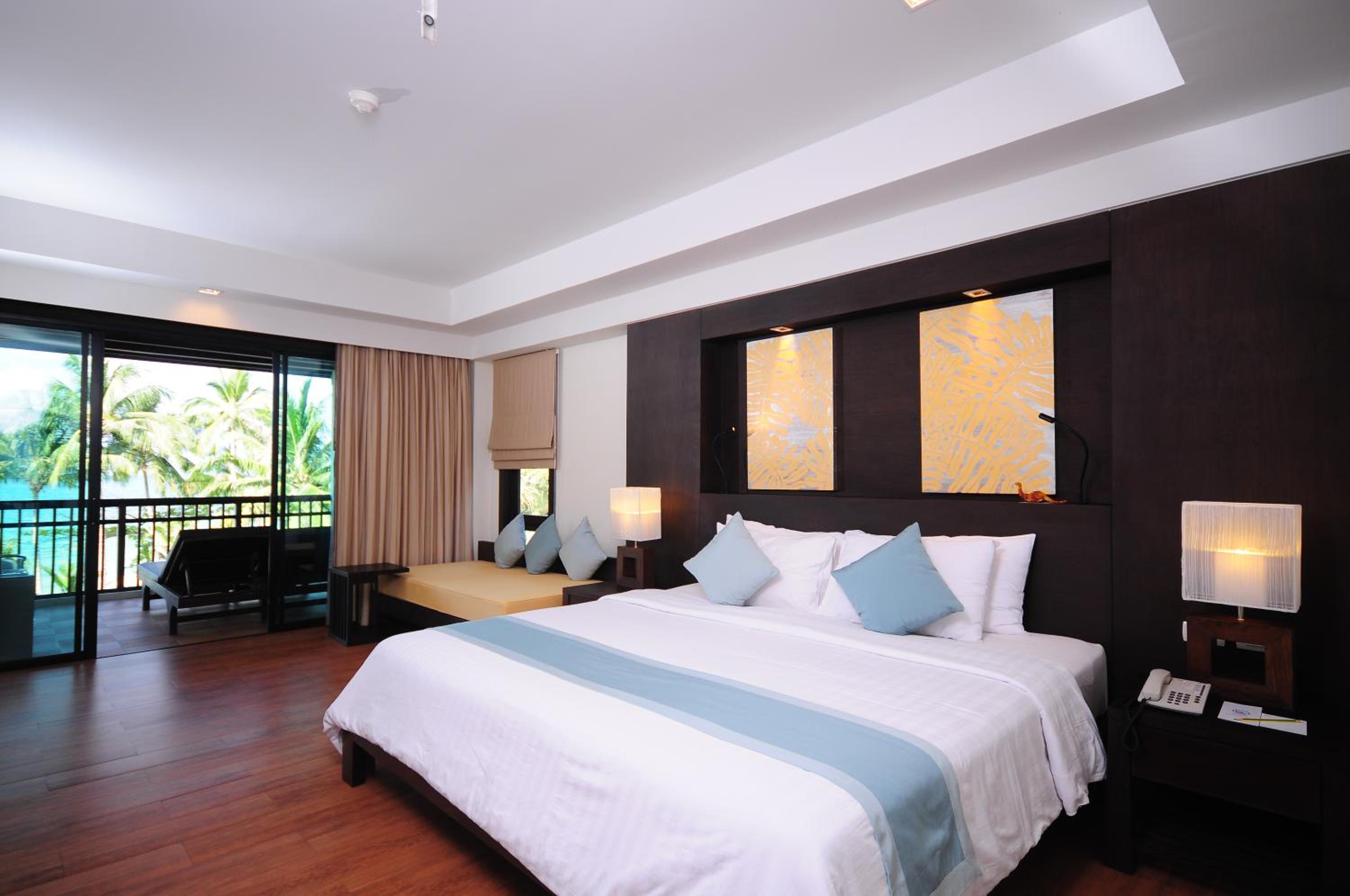 Sea View Grande Deluxe - Photo 1