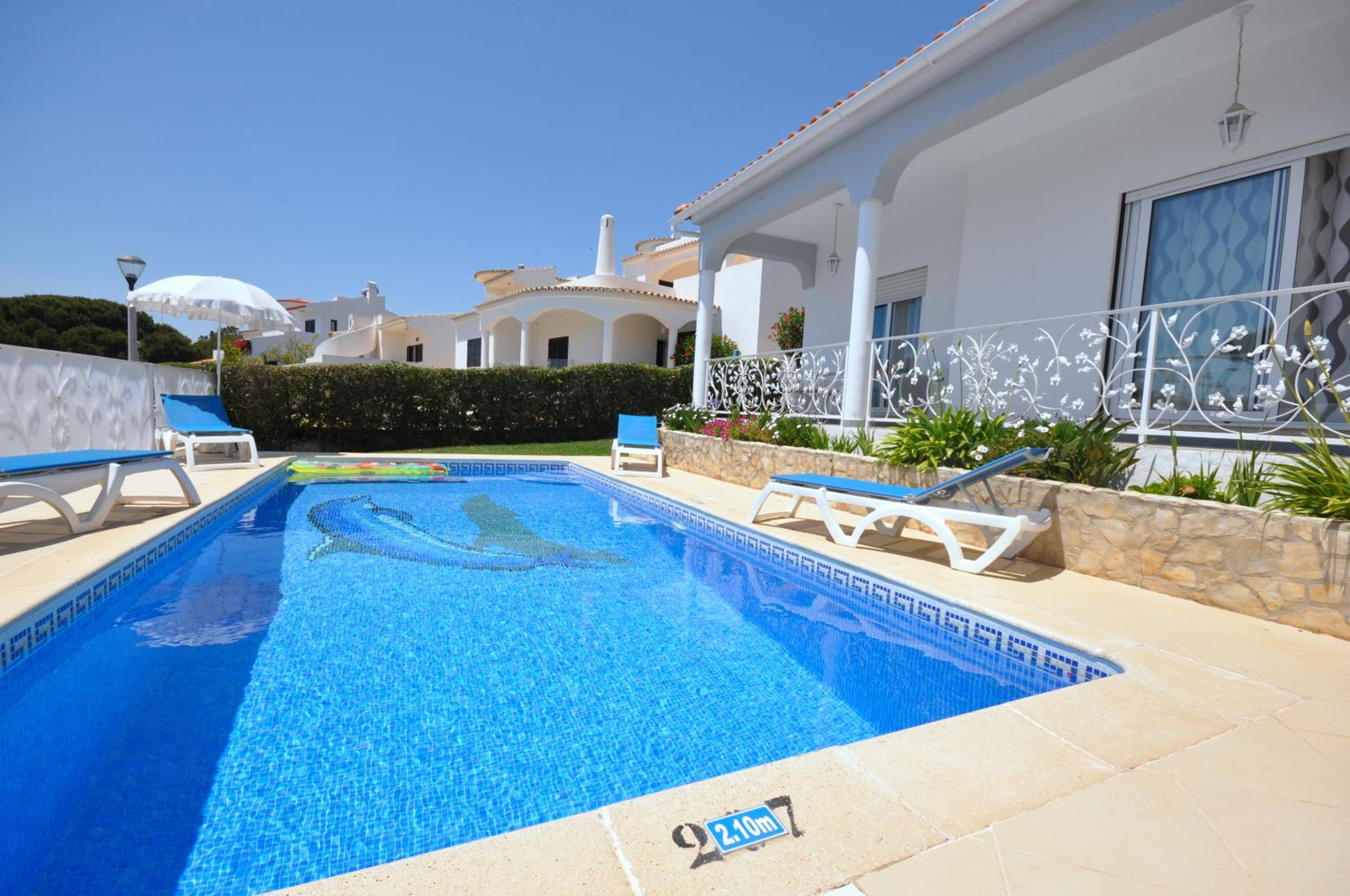 Villa photo 3
